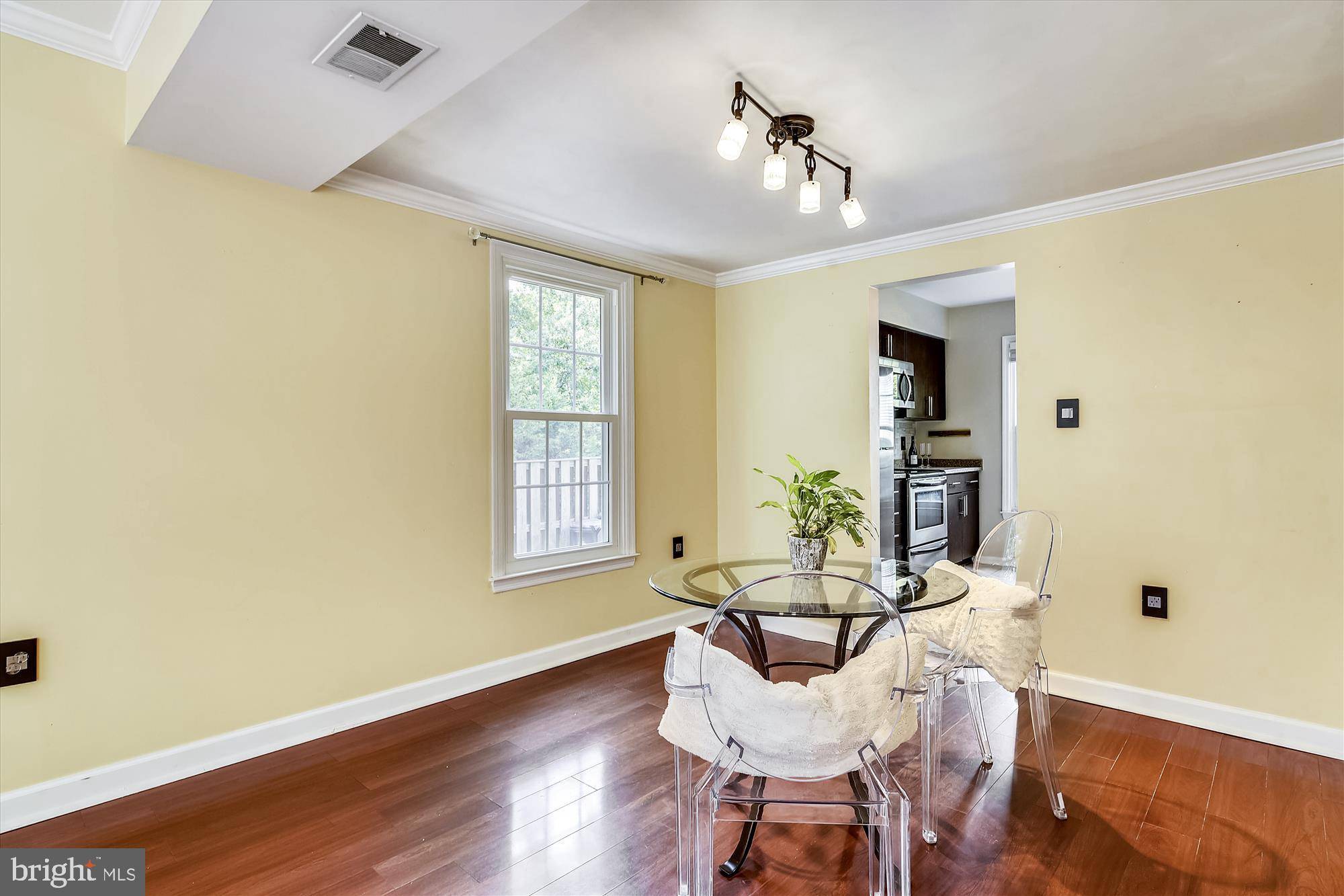 Alexandria, VA 22310,5700 RIDGE VIEW DR