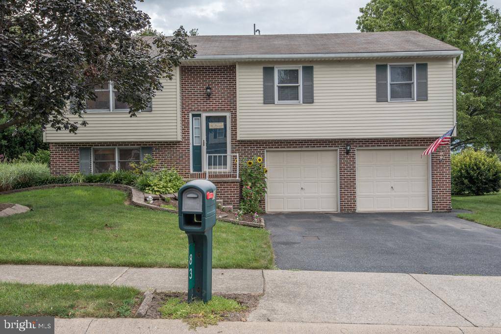 Leola, PA 17540,83 APRICOT AVE