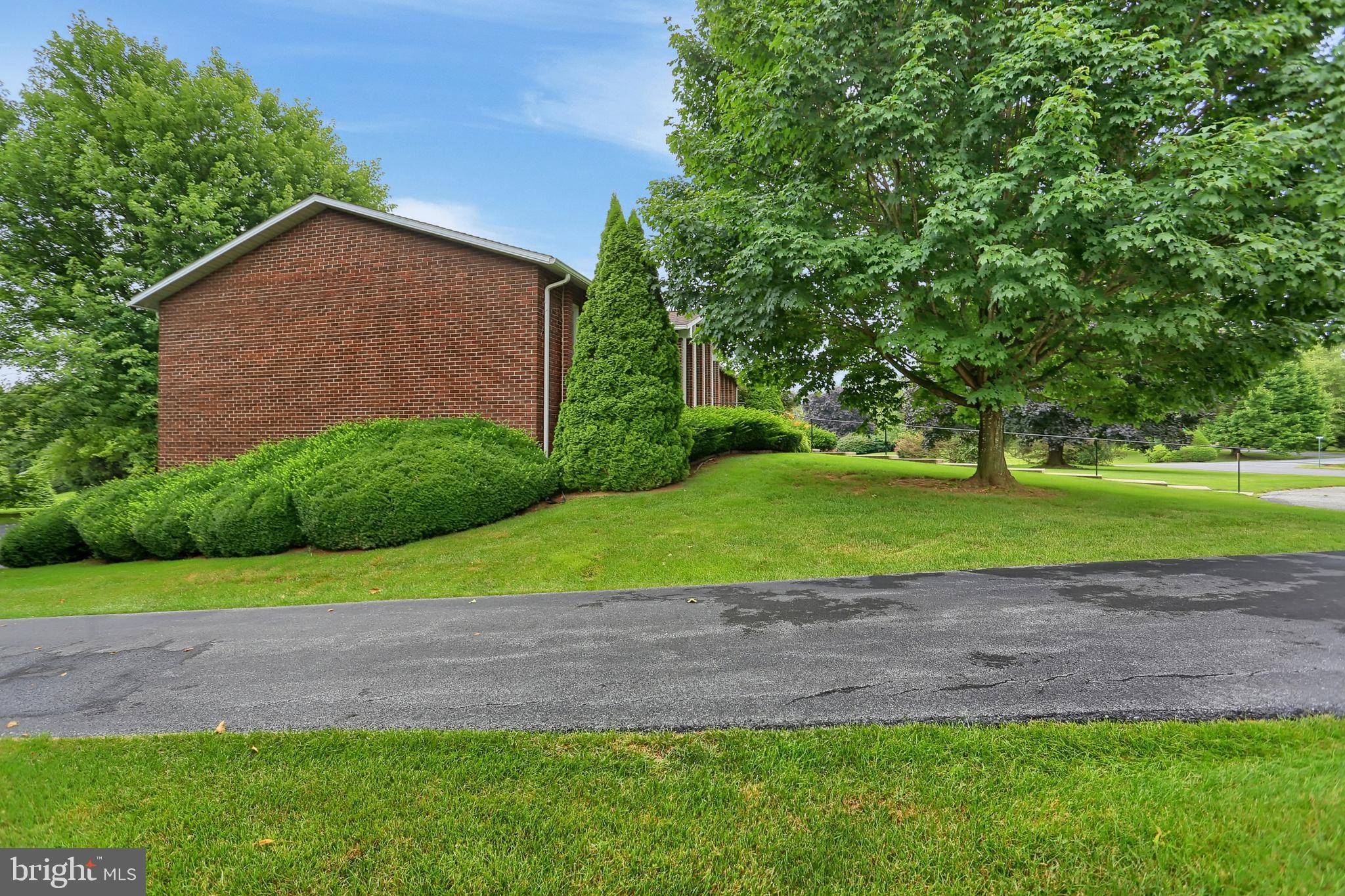 Waynesboro, PA 17268,11480 PINE HILL DR