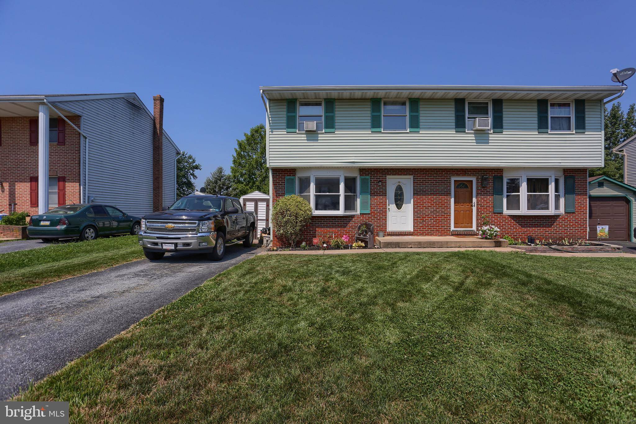 Mount Joy, PA 17552,419 S PLUM ST