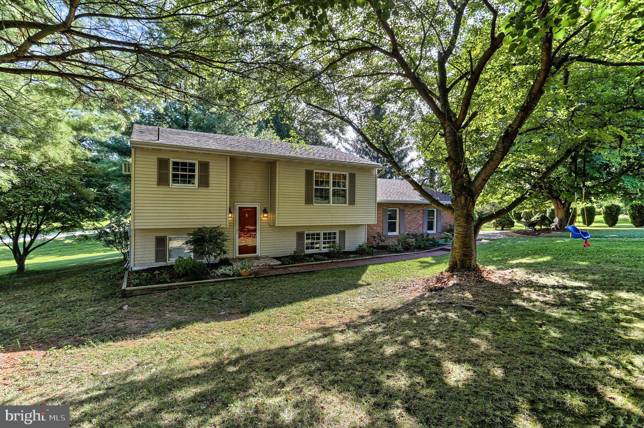 Stewartstown, PA 17363,4758 BARTON CIR