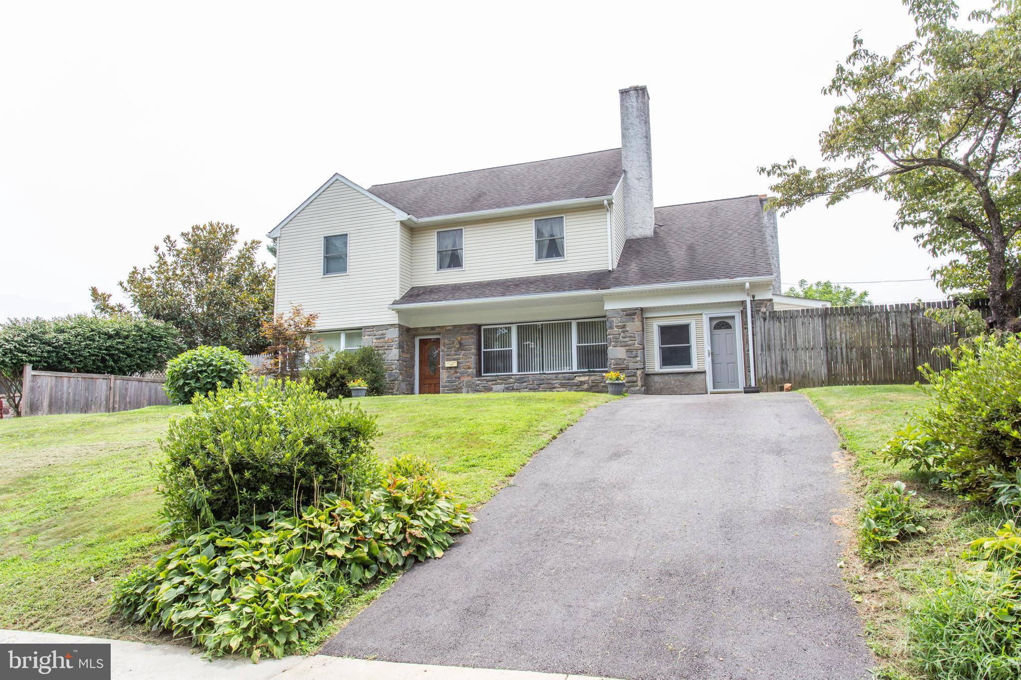 Broomall, PA 19008,2206 WINDSOR CIR