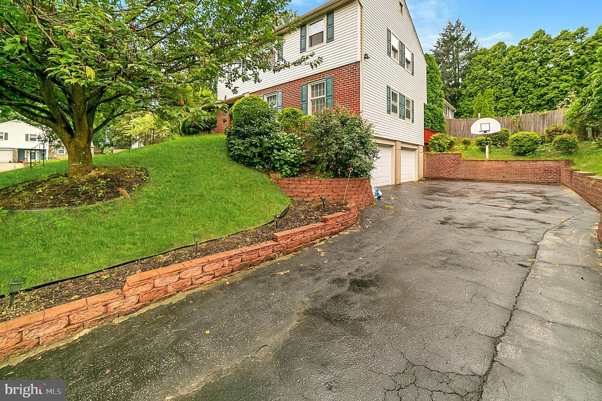 Springfield, PA 19064,400 RIDGE LN