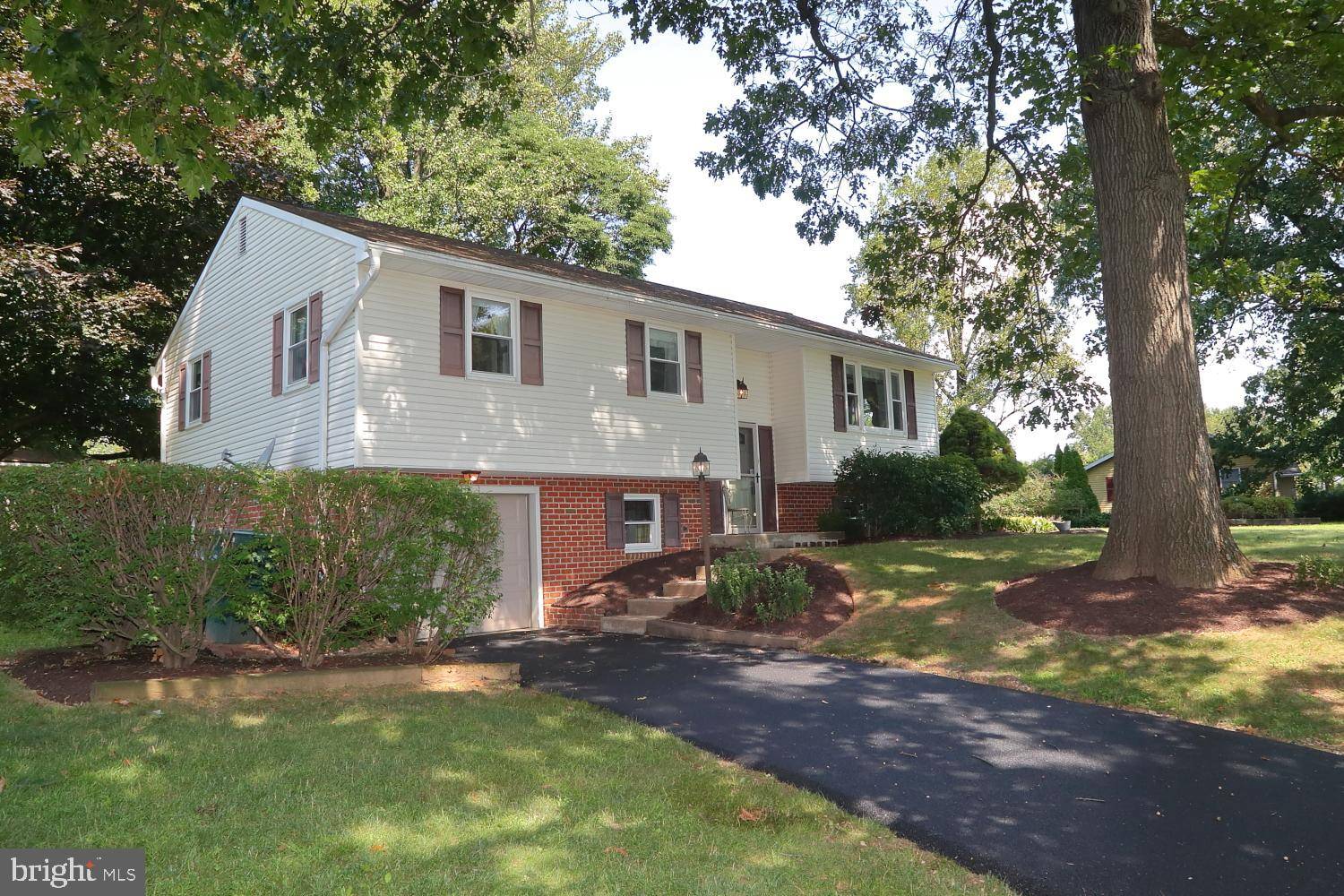 Willow Street, PA 17584,111 HAWTHORNE CIR