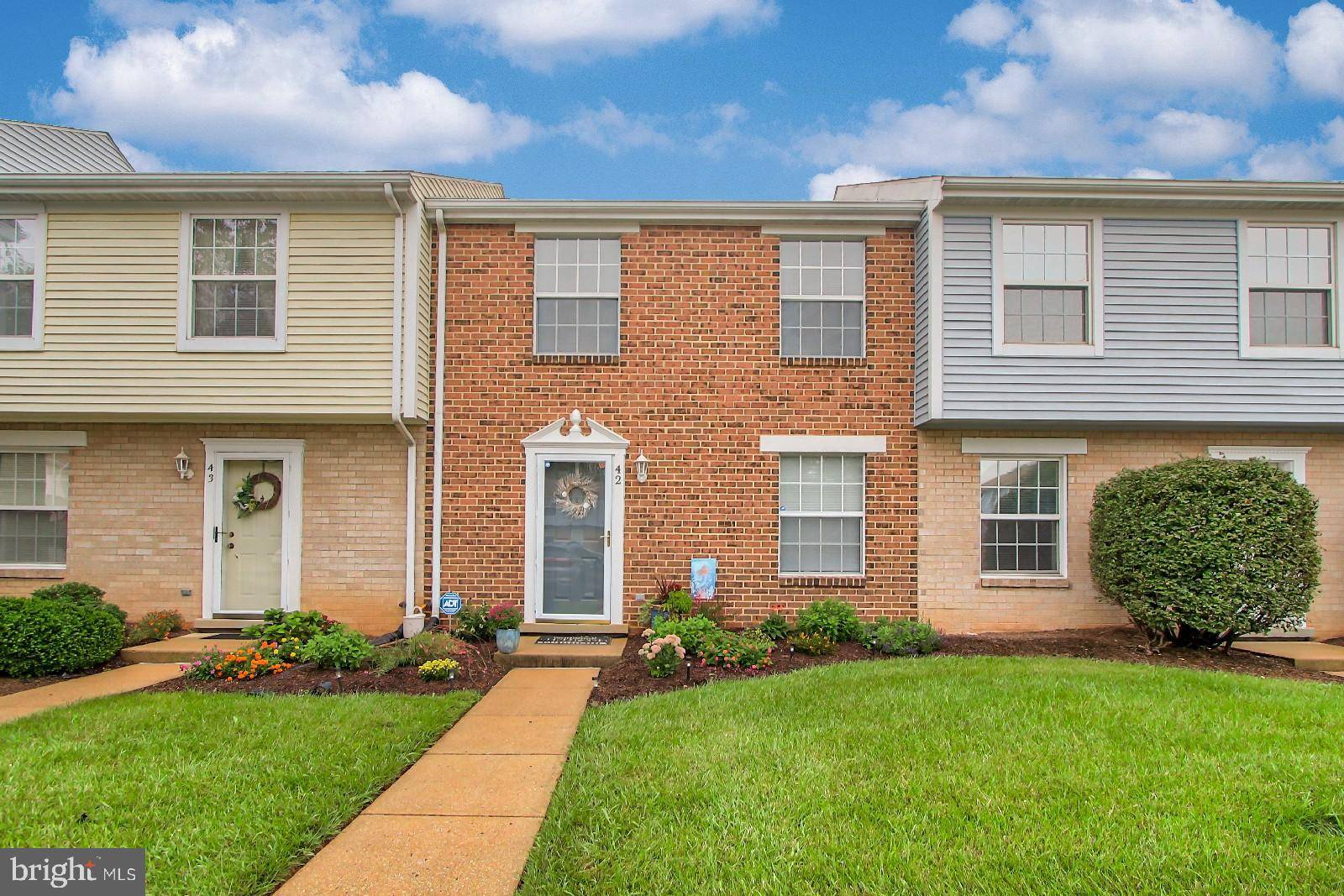 York, PA 17404,42 WILLIAMSTOWN CIR