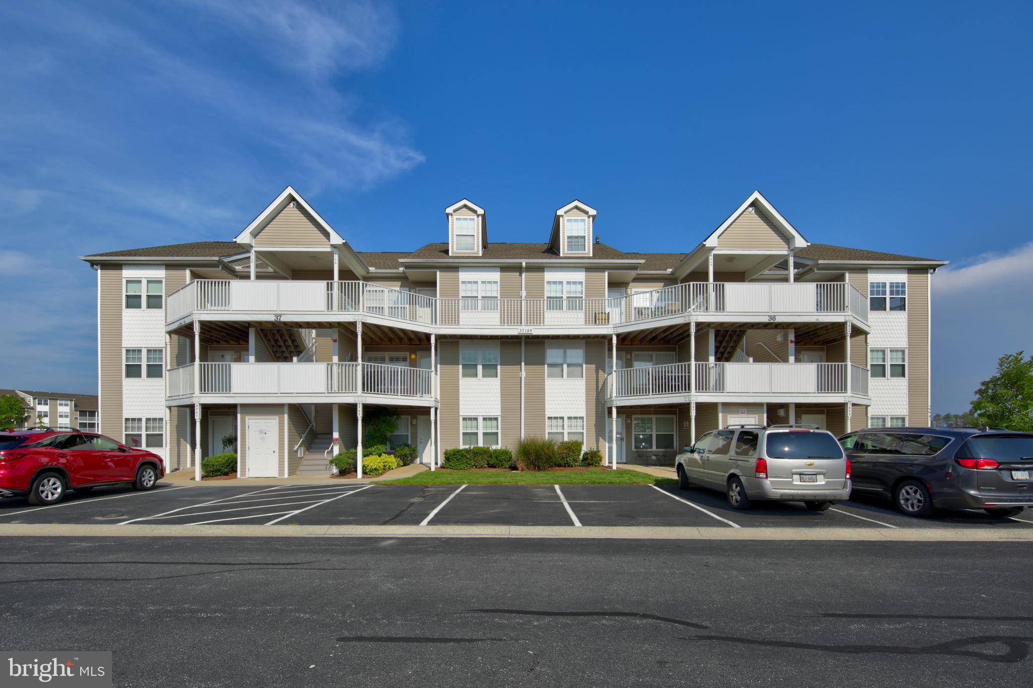 Ocean View, DE 19970,37185 HARBOR DR #3704