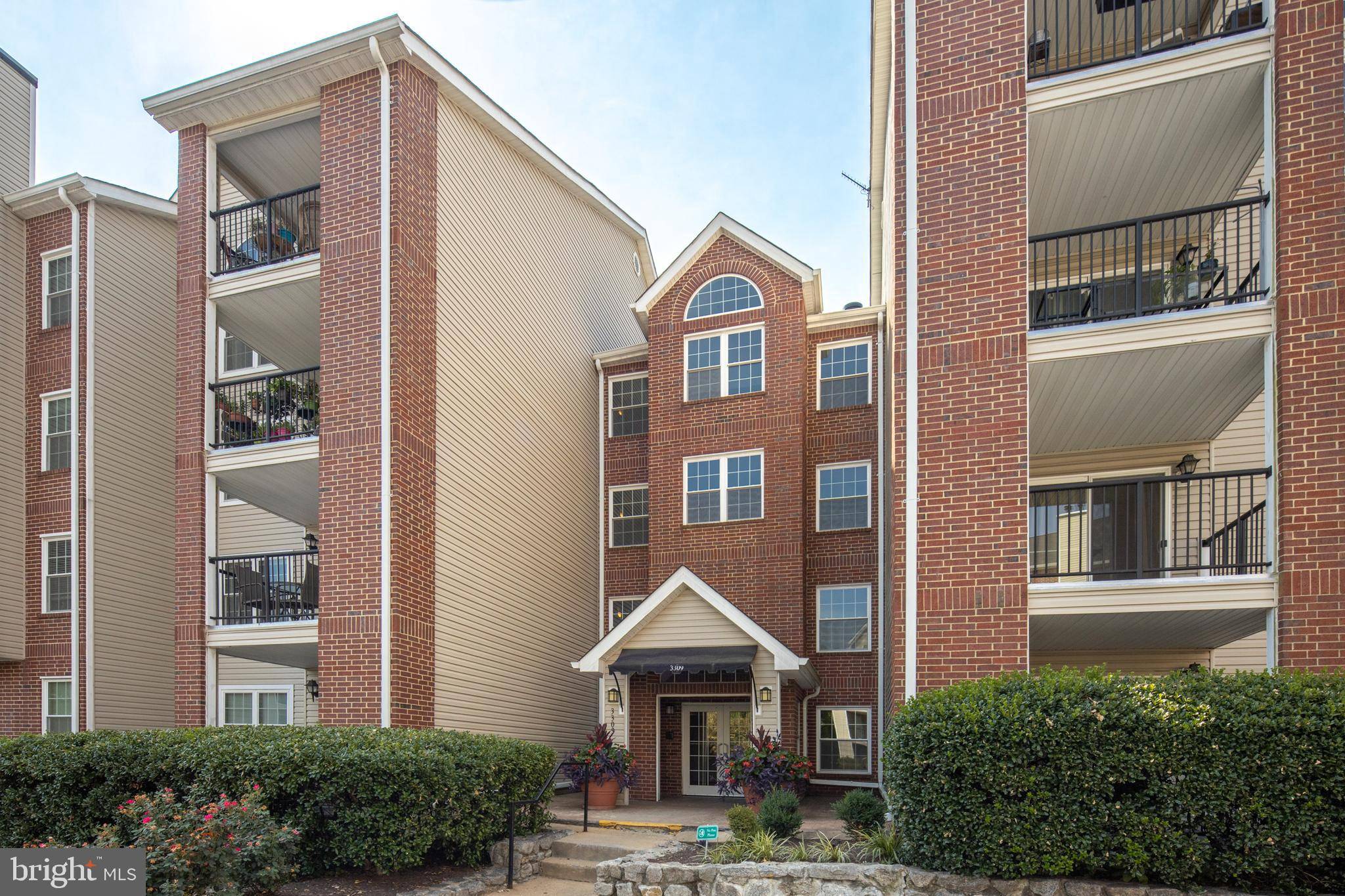 Alexandria, VA 22302,3309 WYNDHAM CIR #1178