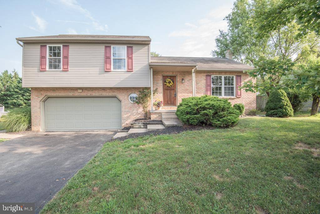 Quarryville, PA 17566,117 LARKSPUR DR