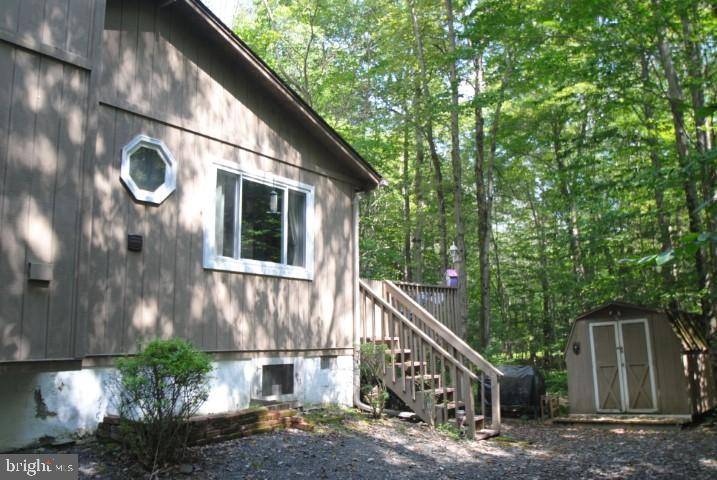 Pocono Lake, PA 18347,272 WYALUSING DR