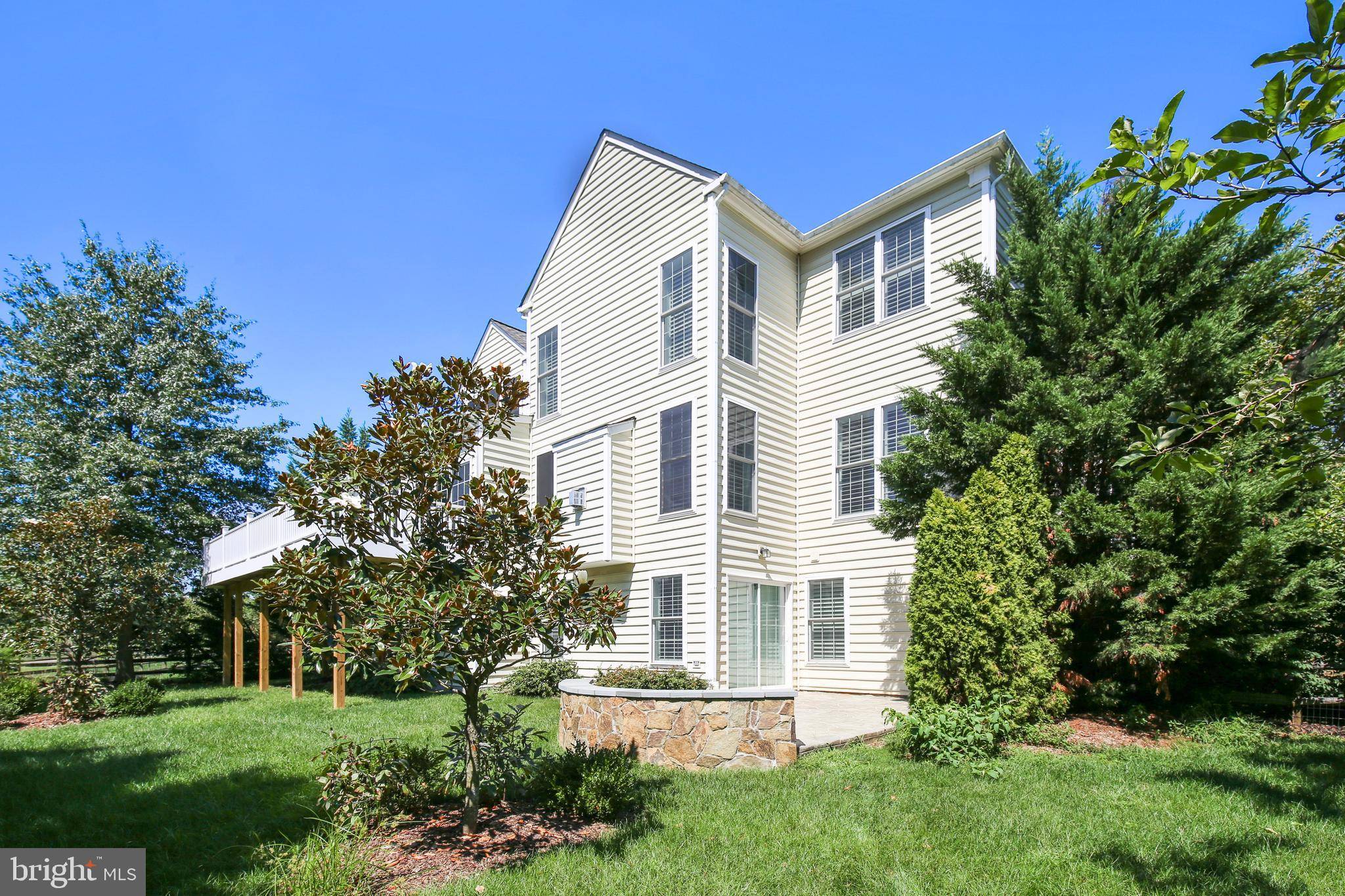 Chantilly, VA 20152,25775 RAWLEY SPRINGS DR