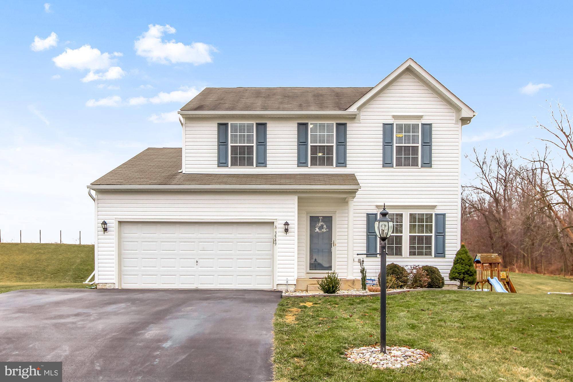 Spring Grove, PA 17362,3549 HARDWOOD TER