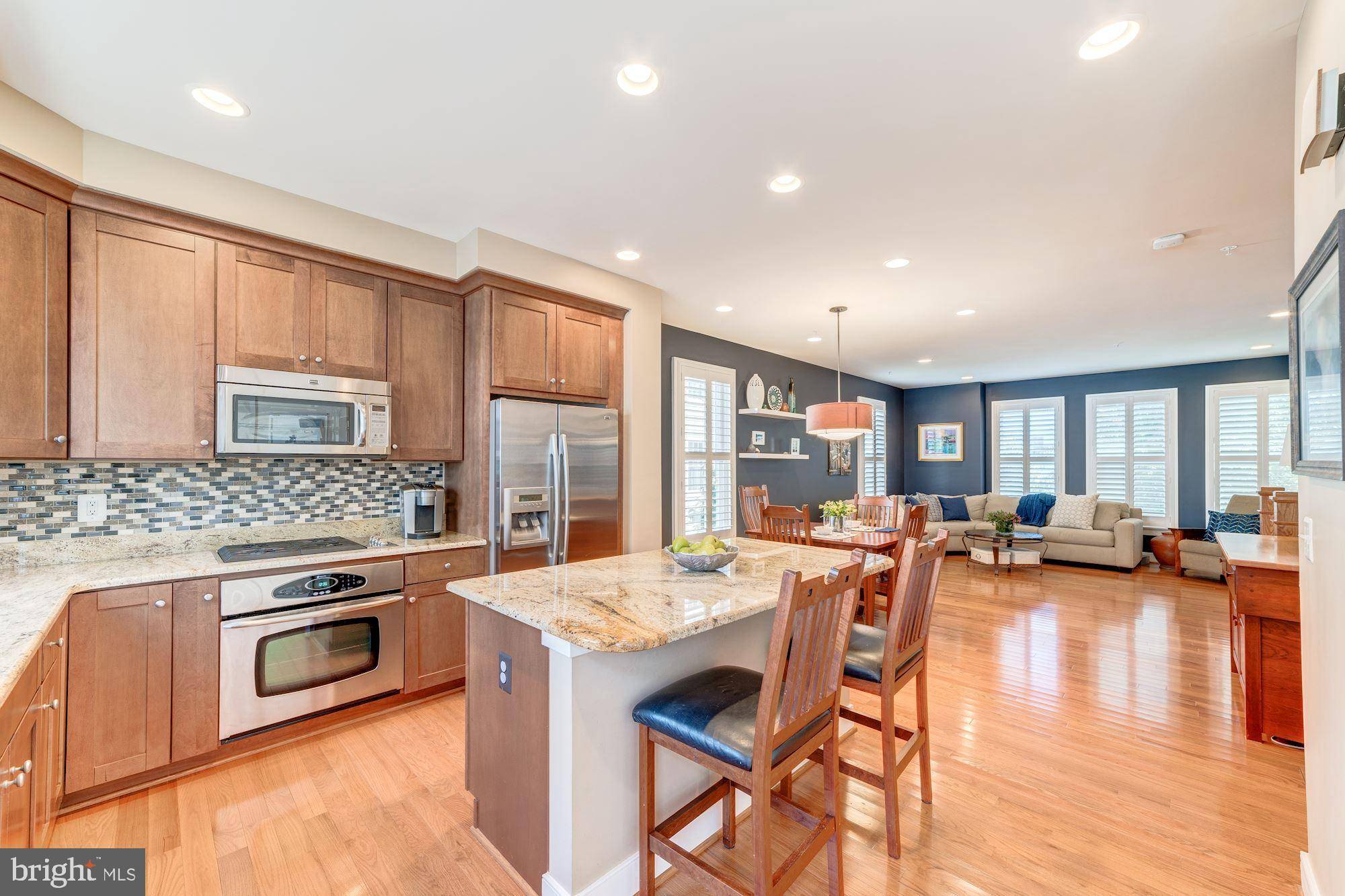 Alexandria, VA 22314,734 SNOWDEN HALLOWELL WAY