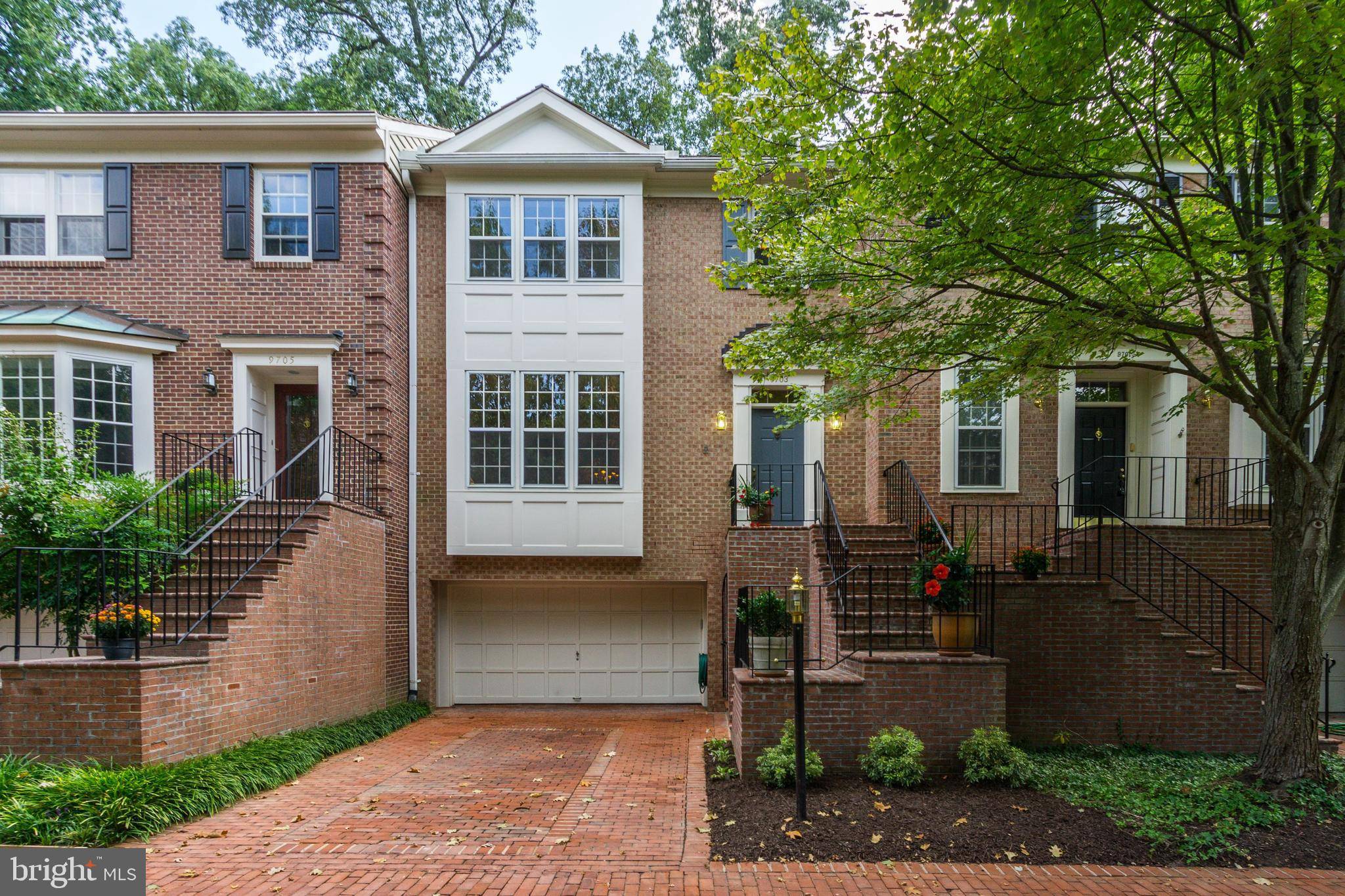 Bethesda, MD 20814,9703 BARRISTER CT