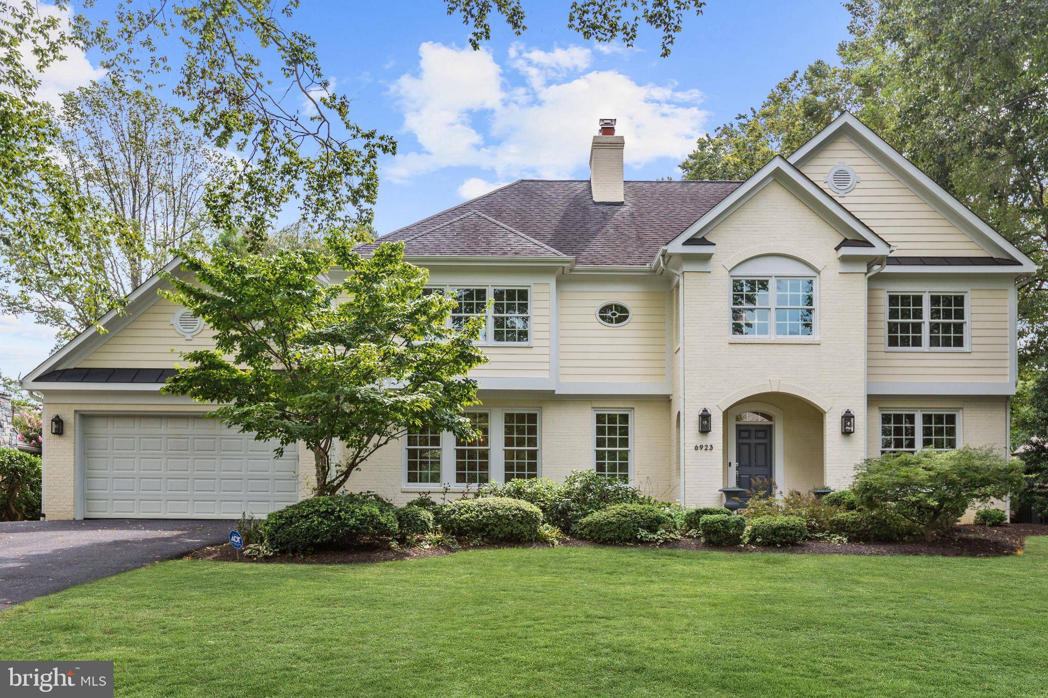 Mclean, VA 22101,6923 RIVER OAKS DR