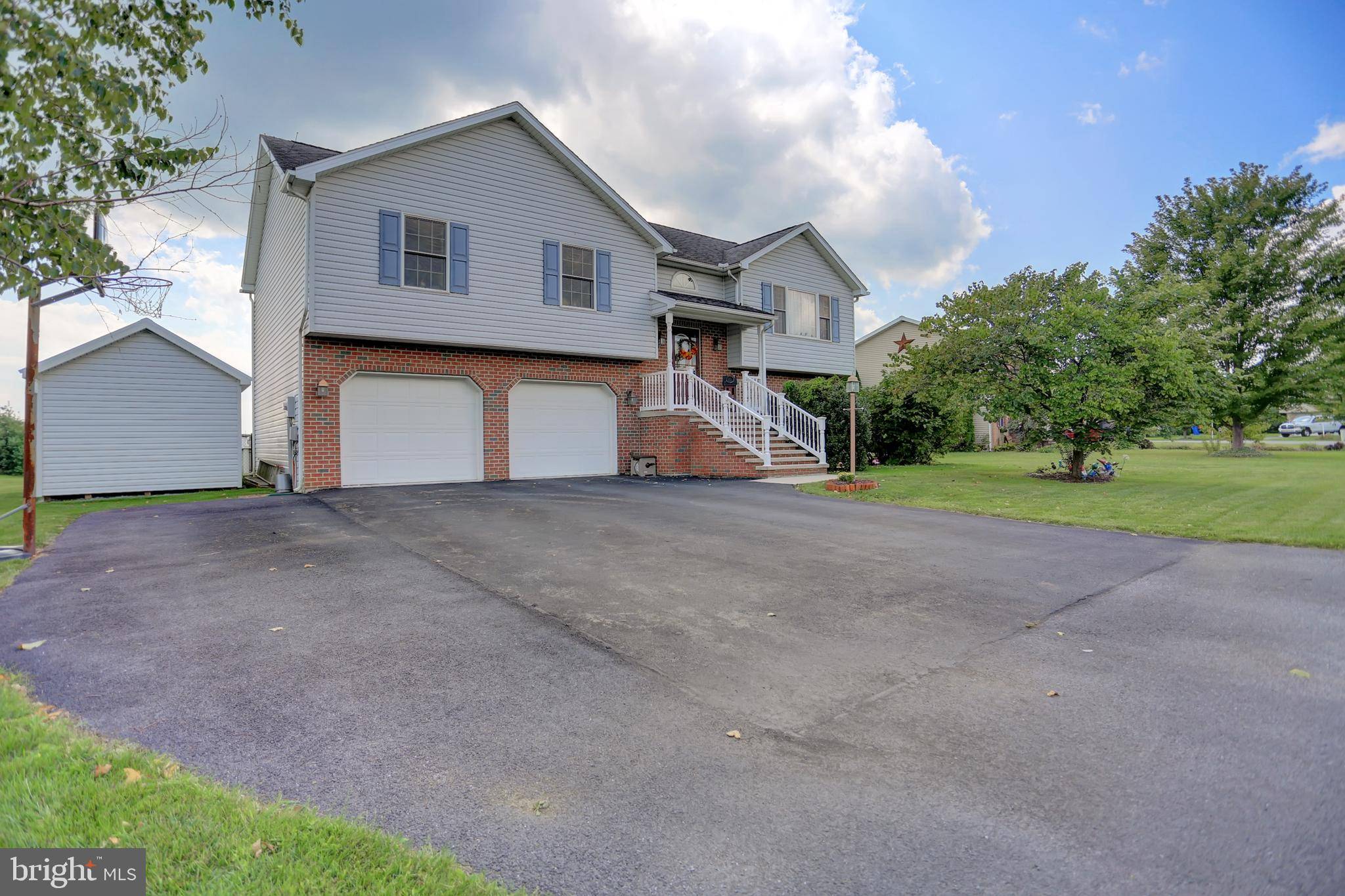 Shippensburg, PA 17257,205 GROVE DR