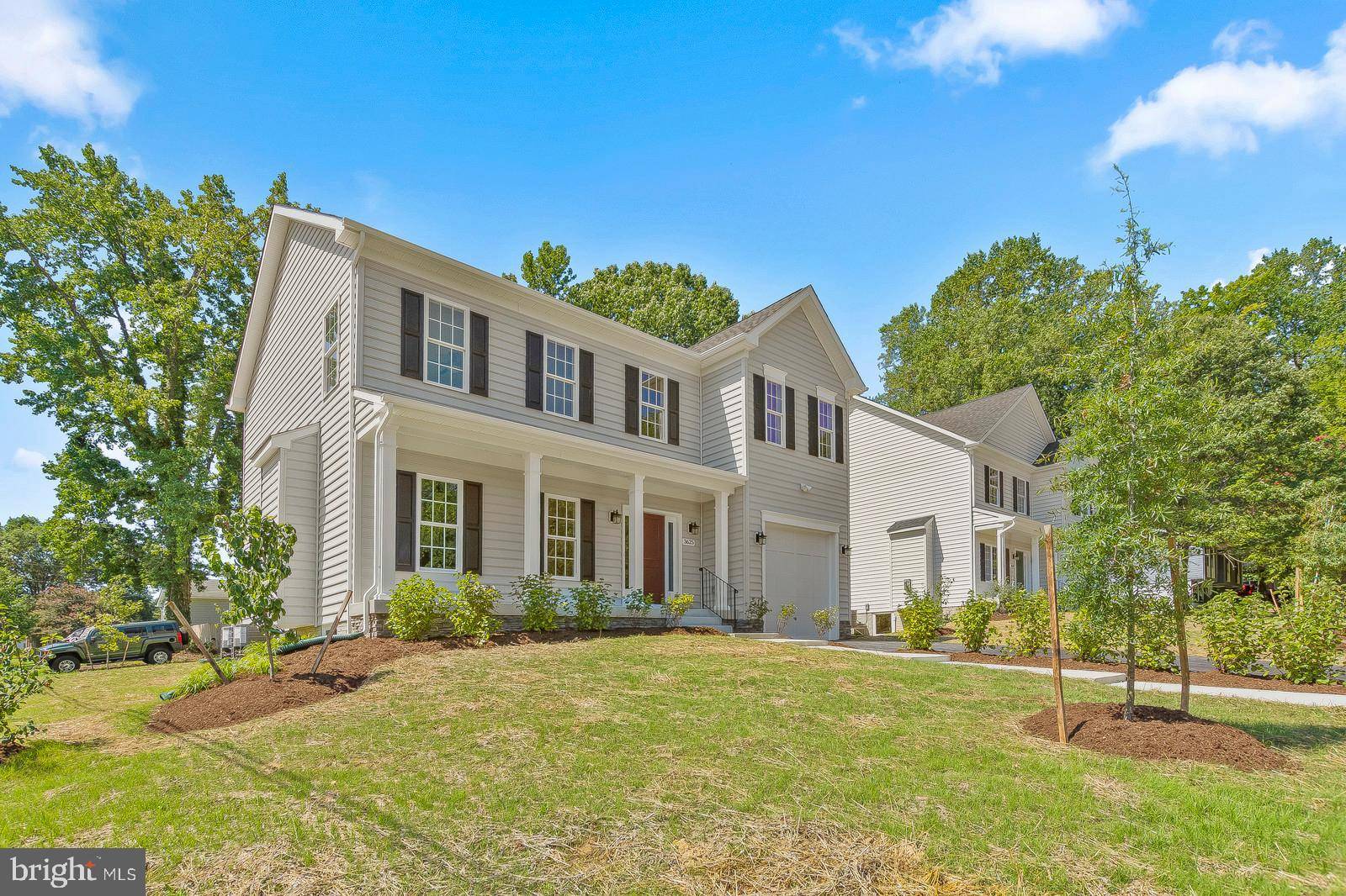 Deale, MD 20751,707 OAR LN