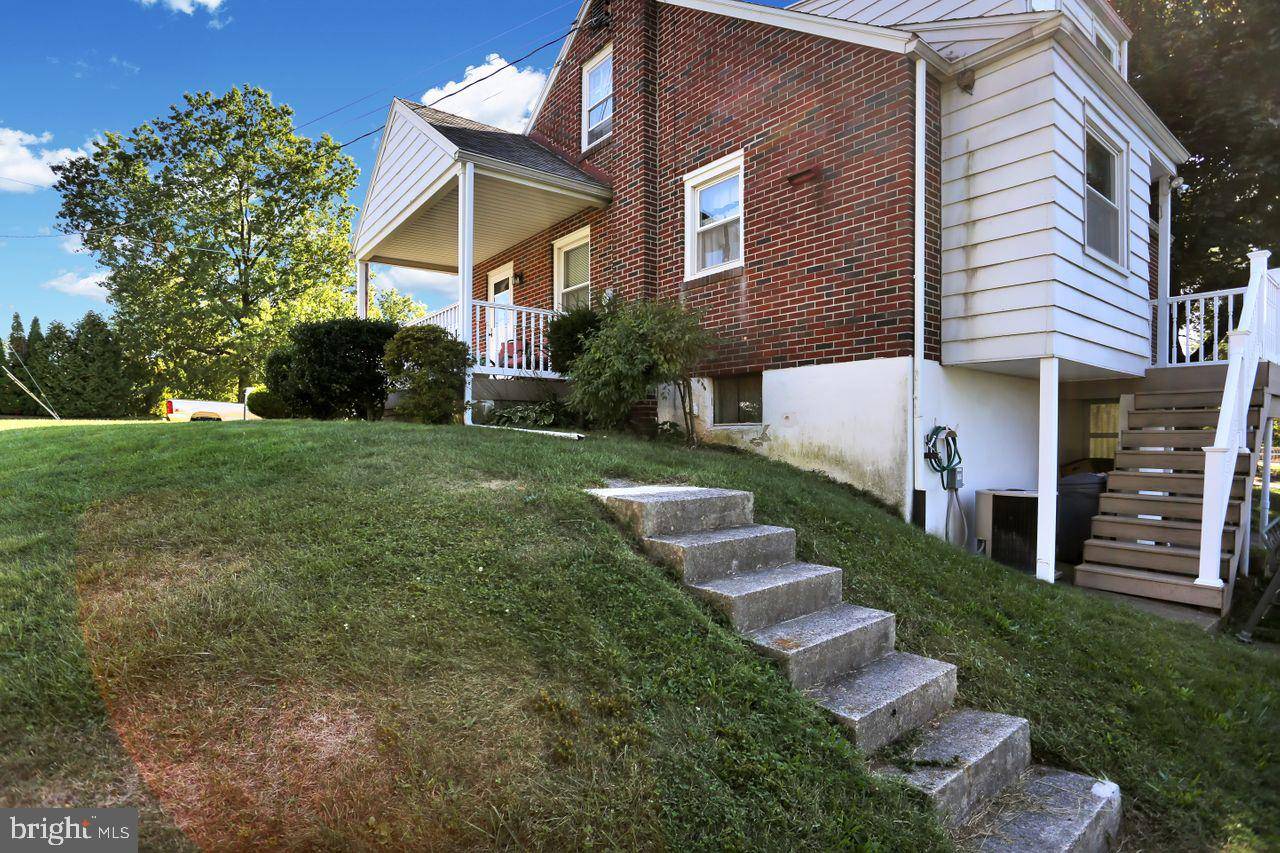 West Lawn, PA 19609,2429 GRANDVIEW BLVD