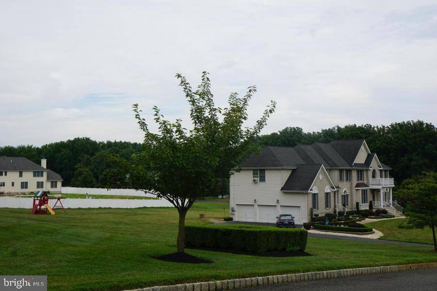 Millstone Township, NJ 08535,1 CHAMBERALIN CT