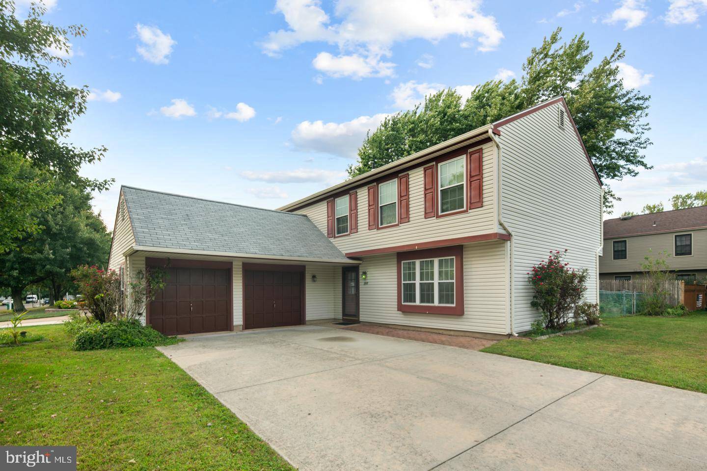 Fairless Hills, PA 19030,595 FERNWOOD LN