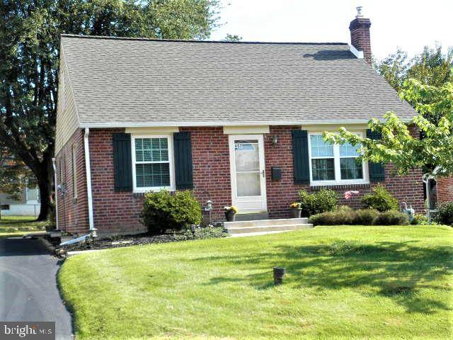 Springfield, PA 19064,957 GREENBRIAR LN