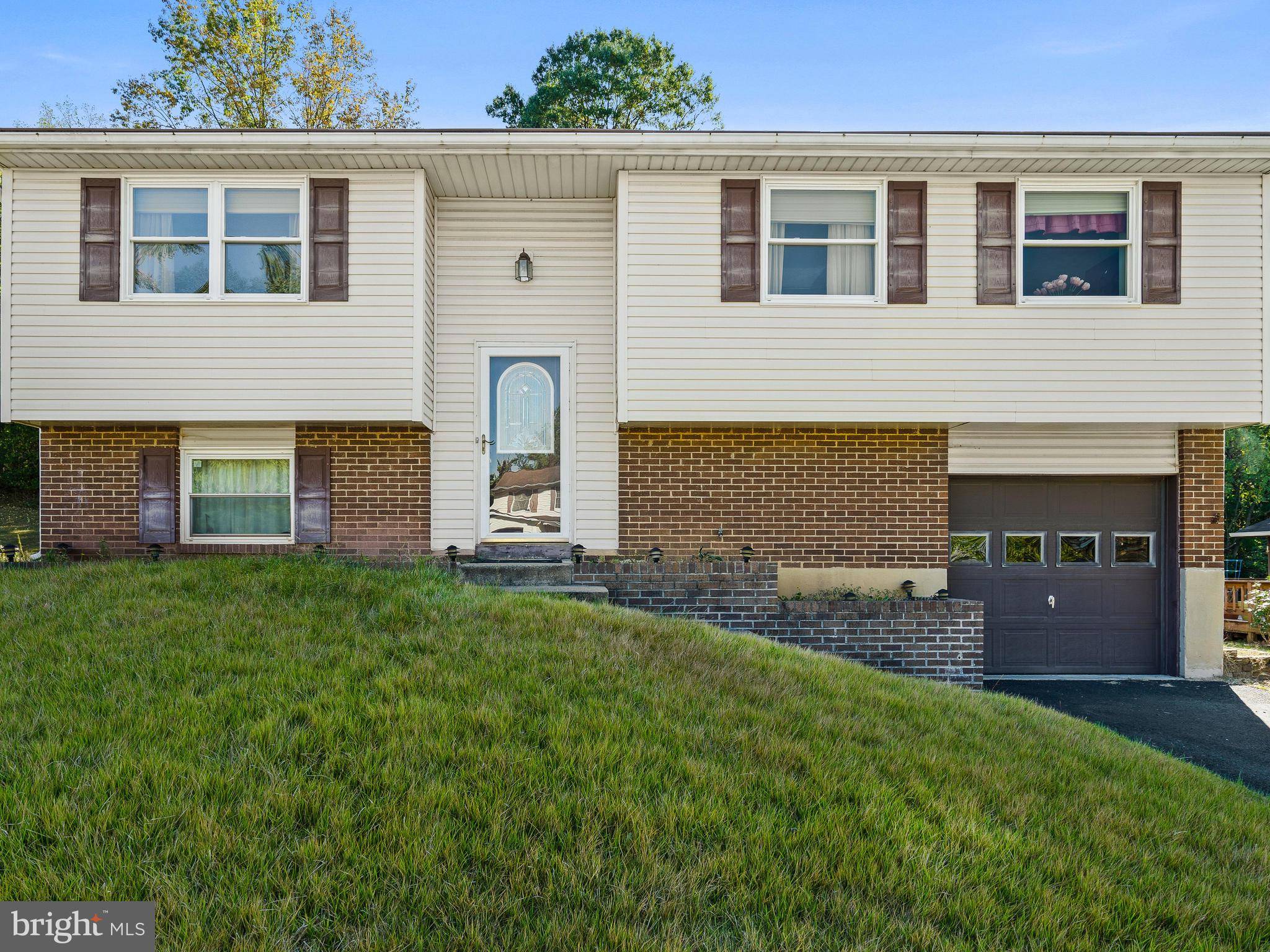 Alexandria, VA 22306,6811 ROCK CREEK CT