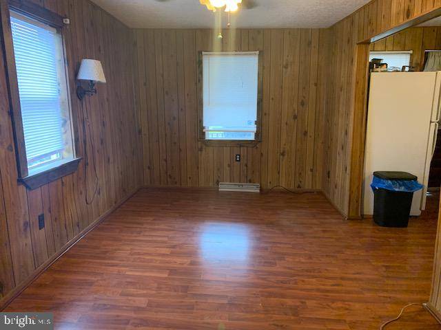 Mifflintown, PA 17059,11 CEDAR ST