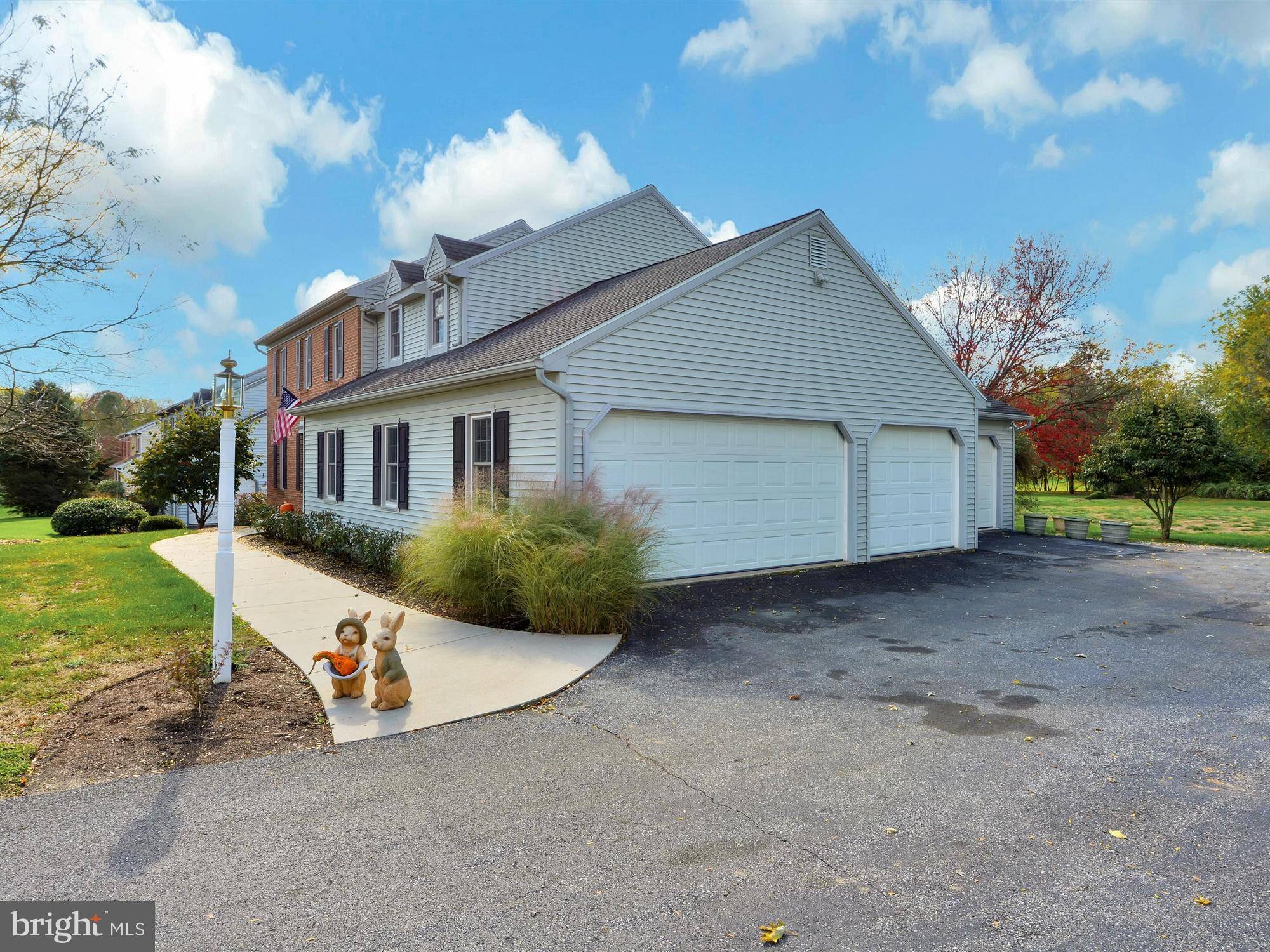 Willow Street, PA 17584,2224 SILVER LN