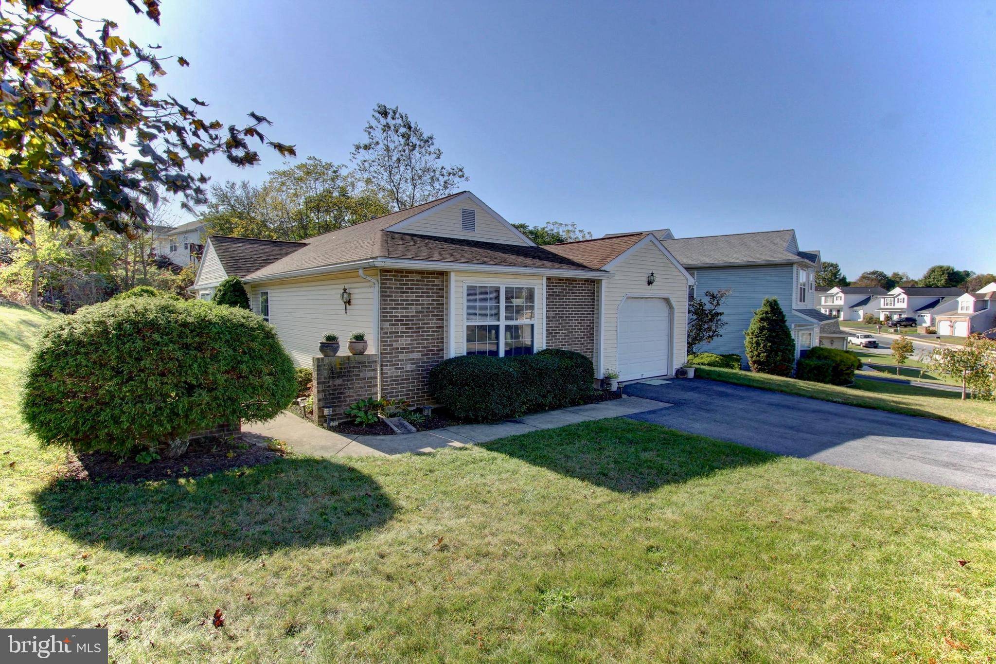 Harrisburg, PA 17111,6260 S HIGHLANDS CIR