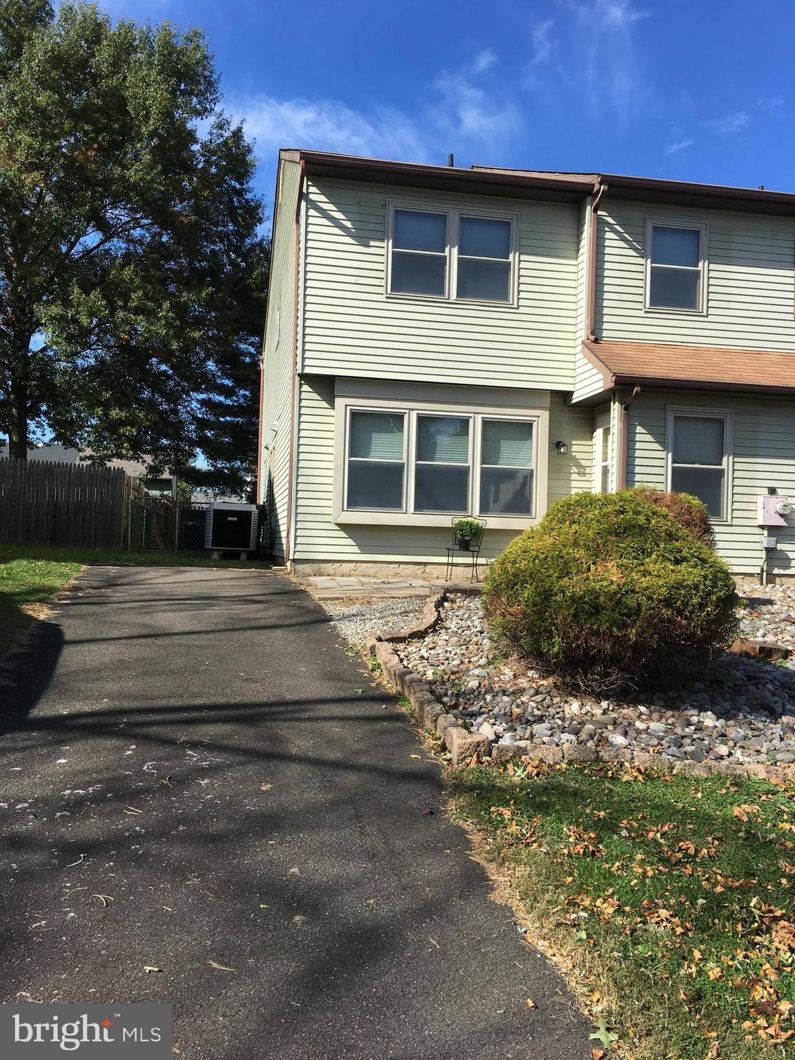 Horsham, PA 19044,107 HORSESHOE LN