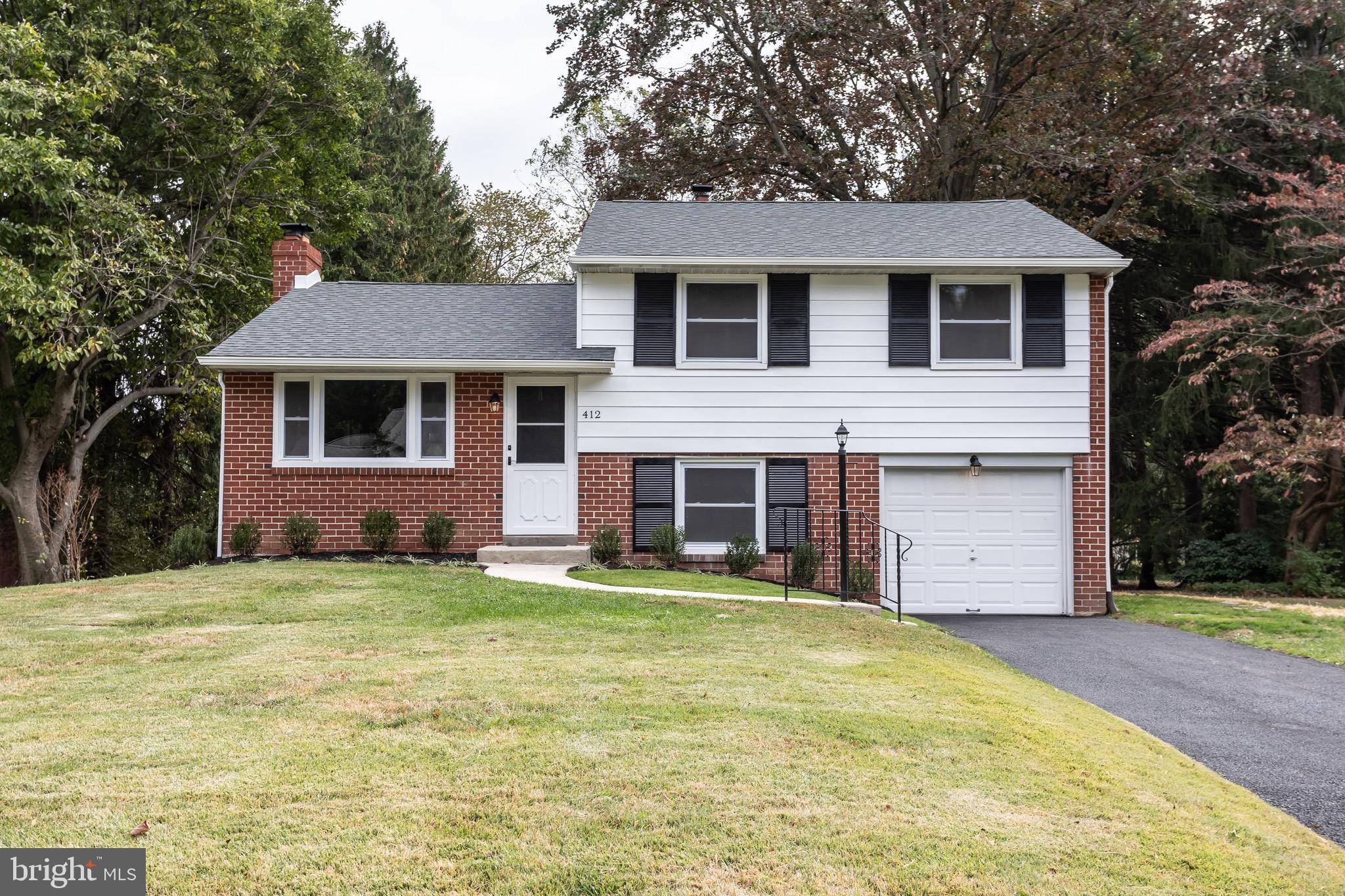 Wallingford, PA 19086,412 SHEFFIELD DR