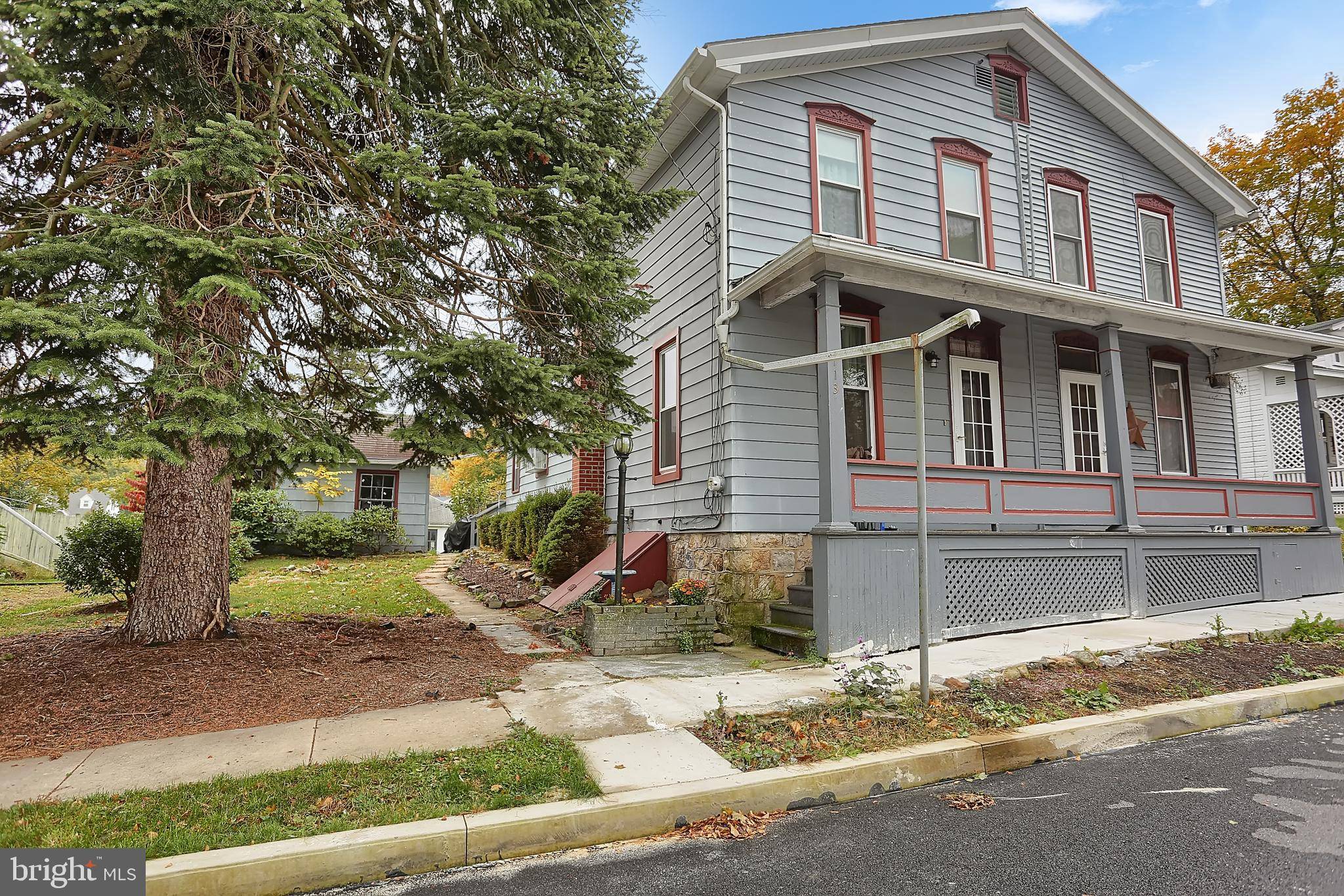 New Bloomfield, PA 17068,113 W MCCLURE ST