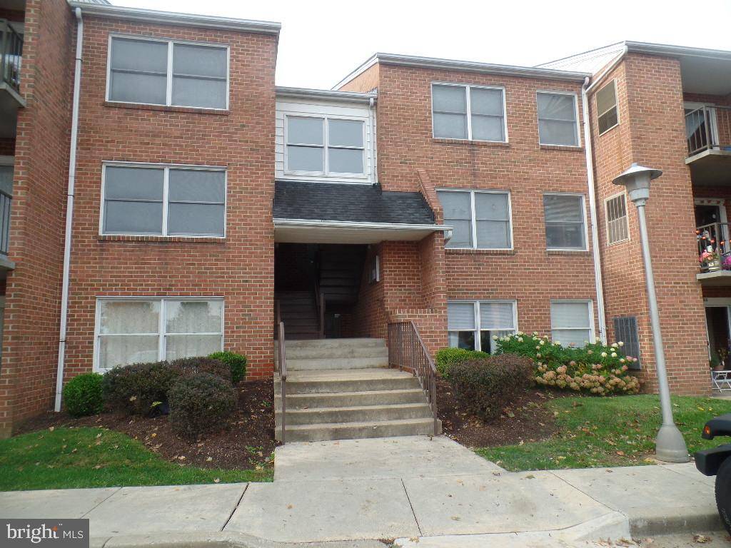 Walkersville, MD 21793,400 CHAPEL CT #212