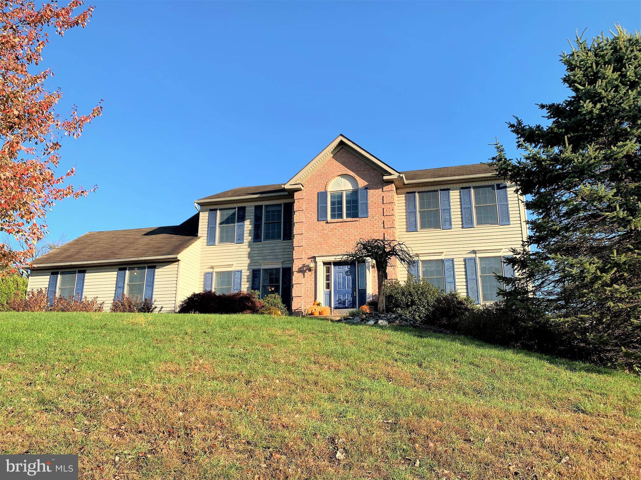 Schnecksville, PA 18078,5823 RUHETON HILL RD