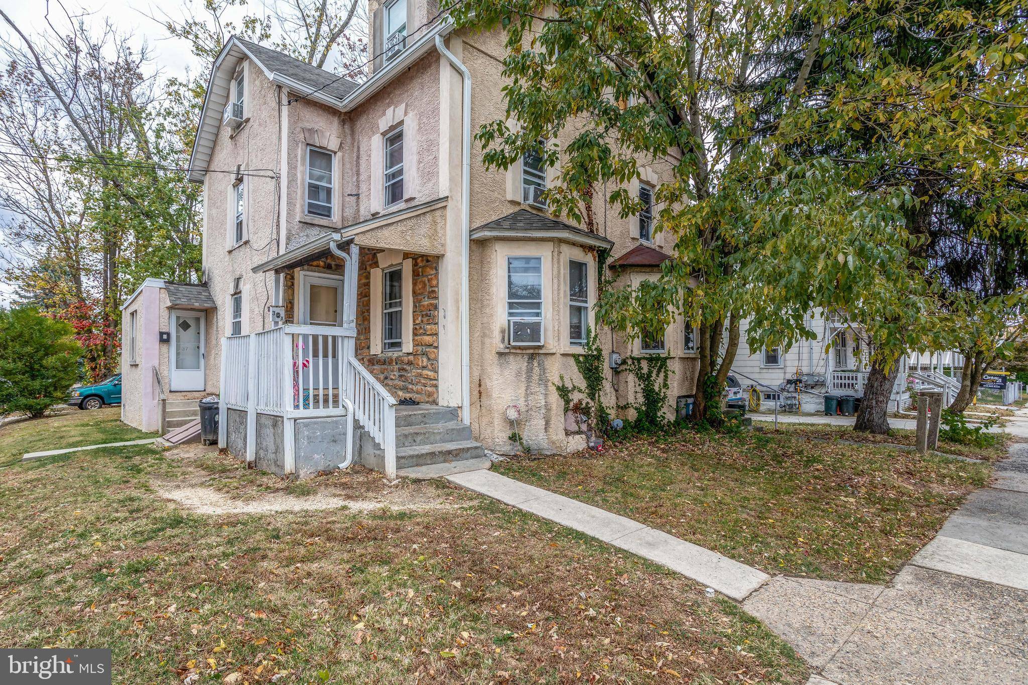 Morton, PA 19070,37 WALNUT ST