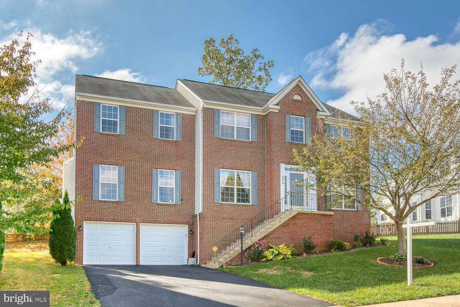 Woodbridge, VA 22193,5319 DAYBREAK LN