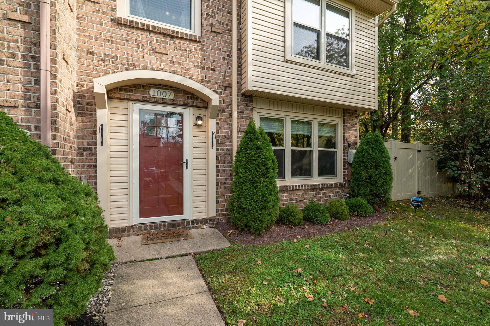 Bensalem, PA 19020,1007 OLDHAM CT