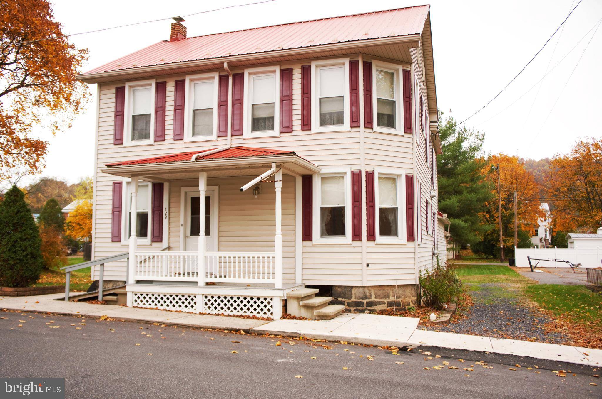 New Bloomfield, PA 17068,122 W MCCLURE ST