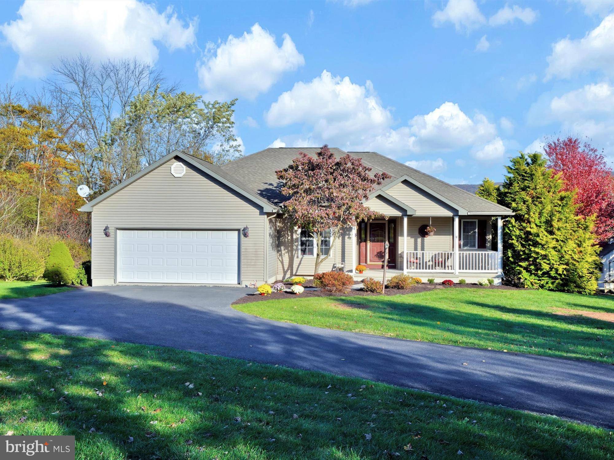 Orwigsburg, PA 17961,8 SPARROW HAWK DR