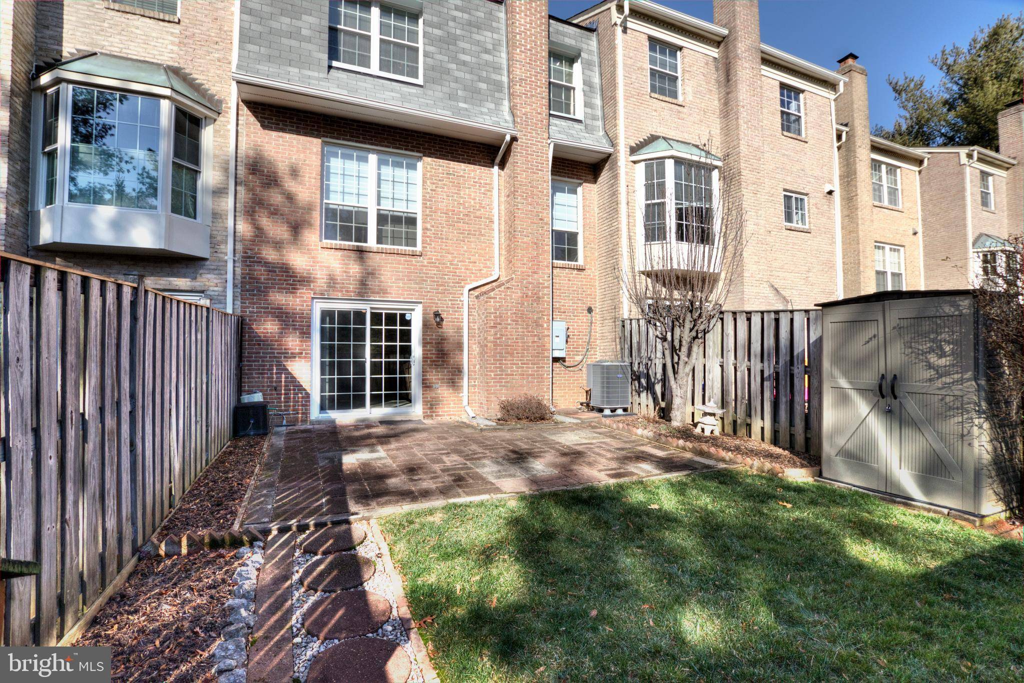 Springfield, VA 22152,6651 SUMMER GRAPE CT