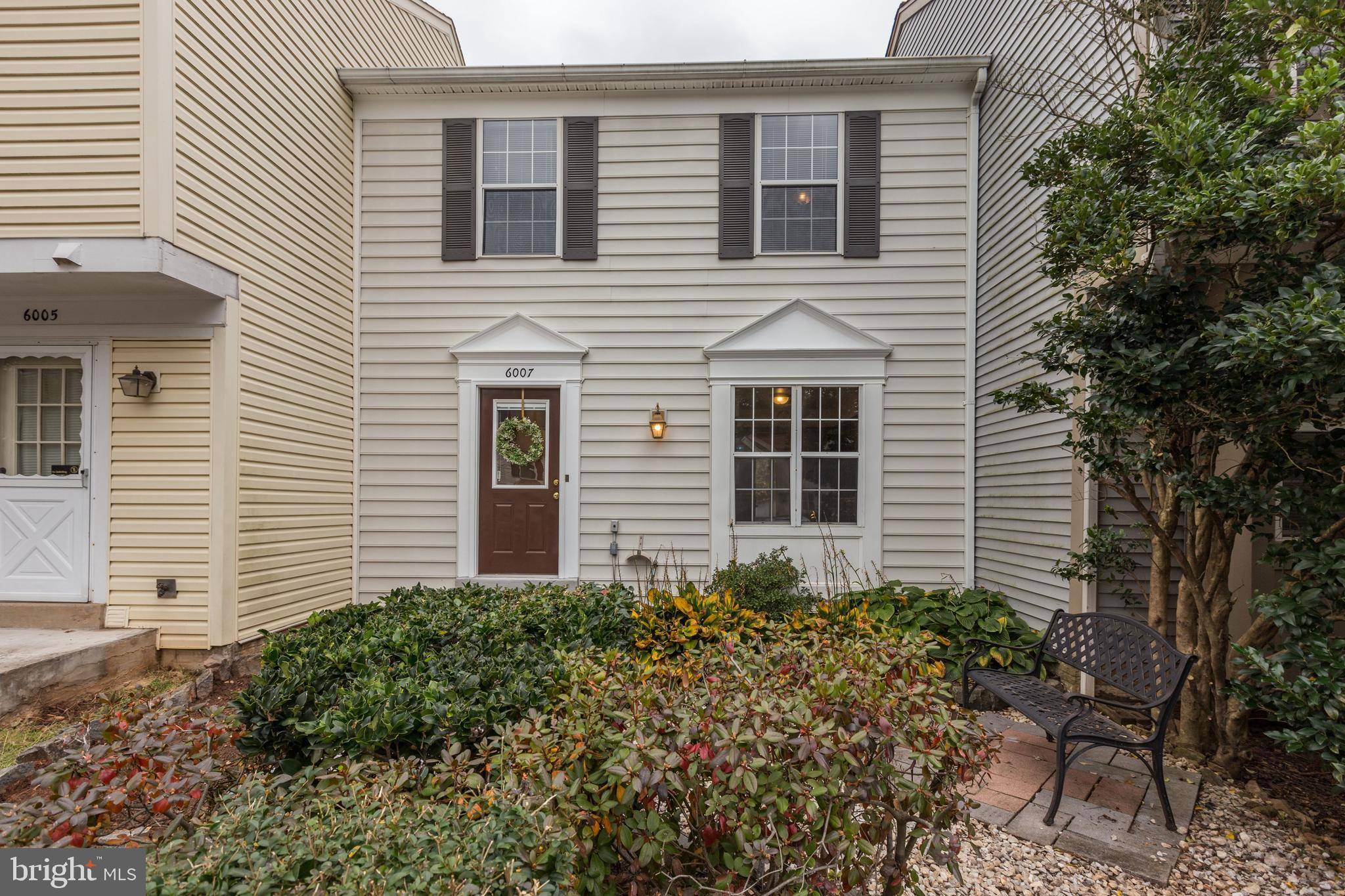 Centreville, VA 20120,6007 BASINGSTOKE CT