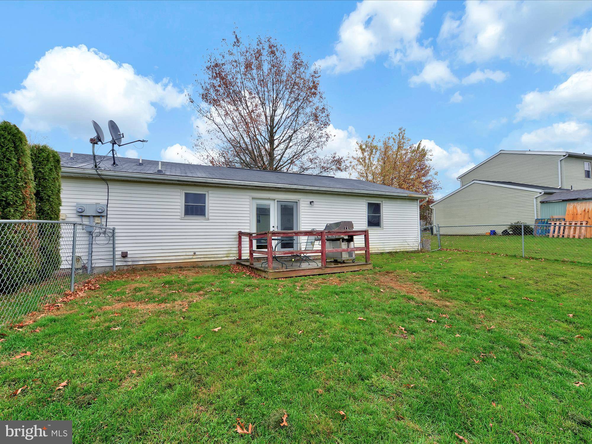 Cleona, PA 17042,19 WALNUT MILL LN