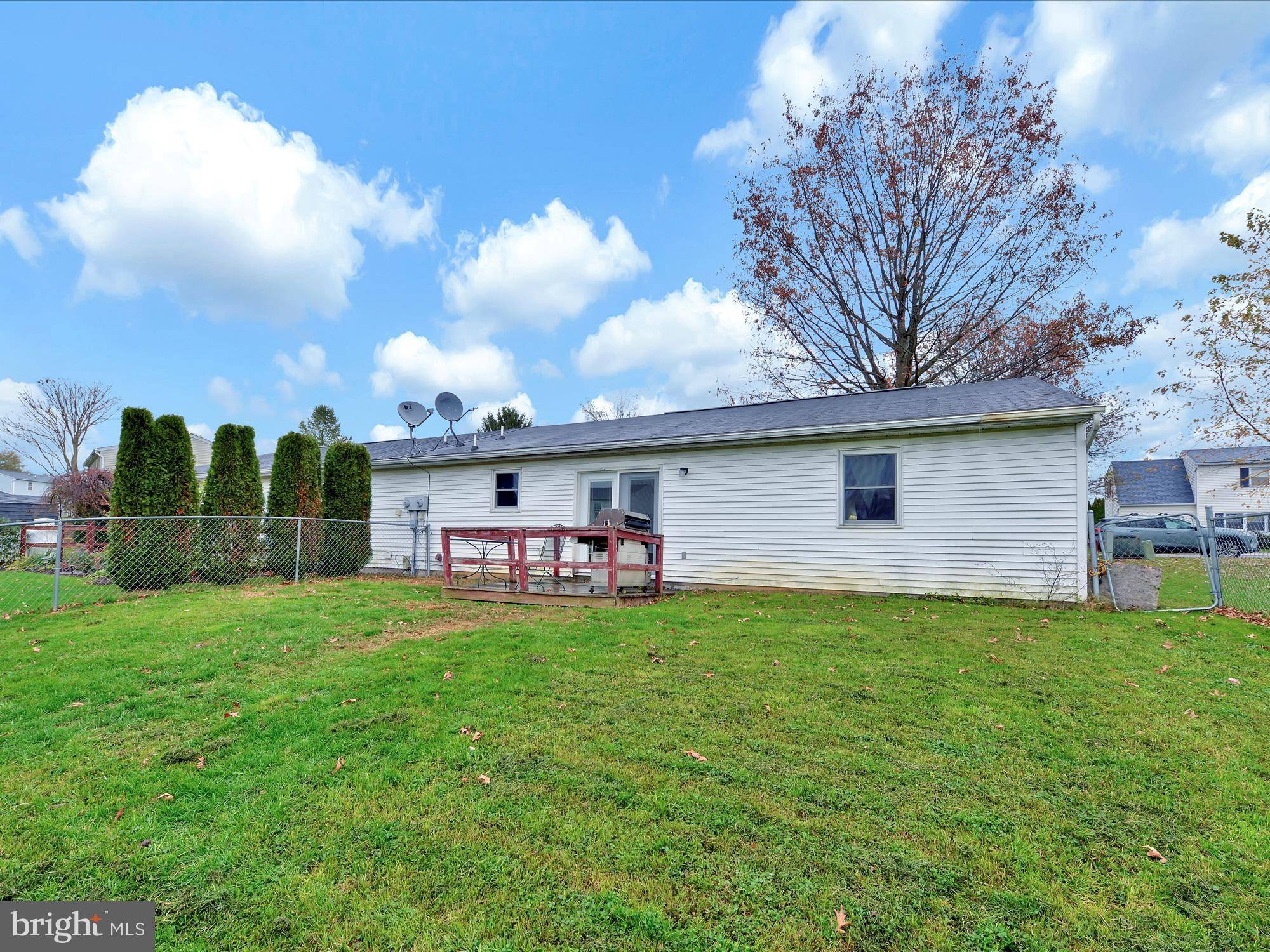 Cleona, PA 17042,19 WALNUT MILL LN