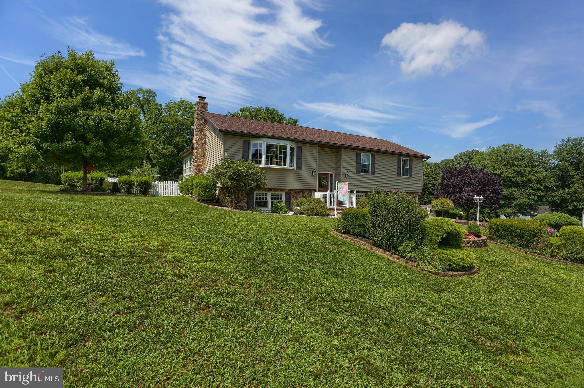 Willow Street, PA 17584,2 MAPLEWOOD CIR