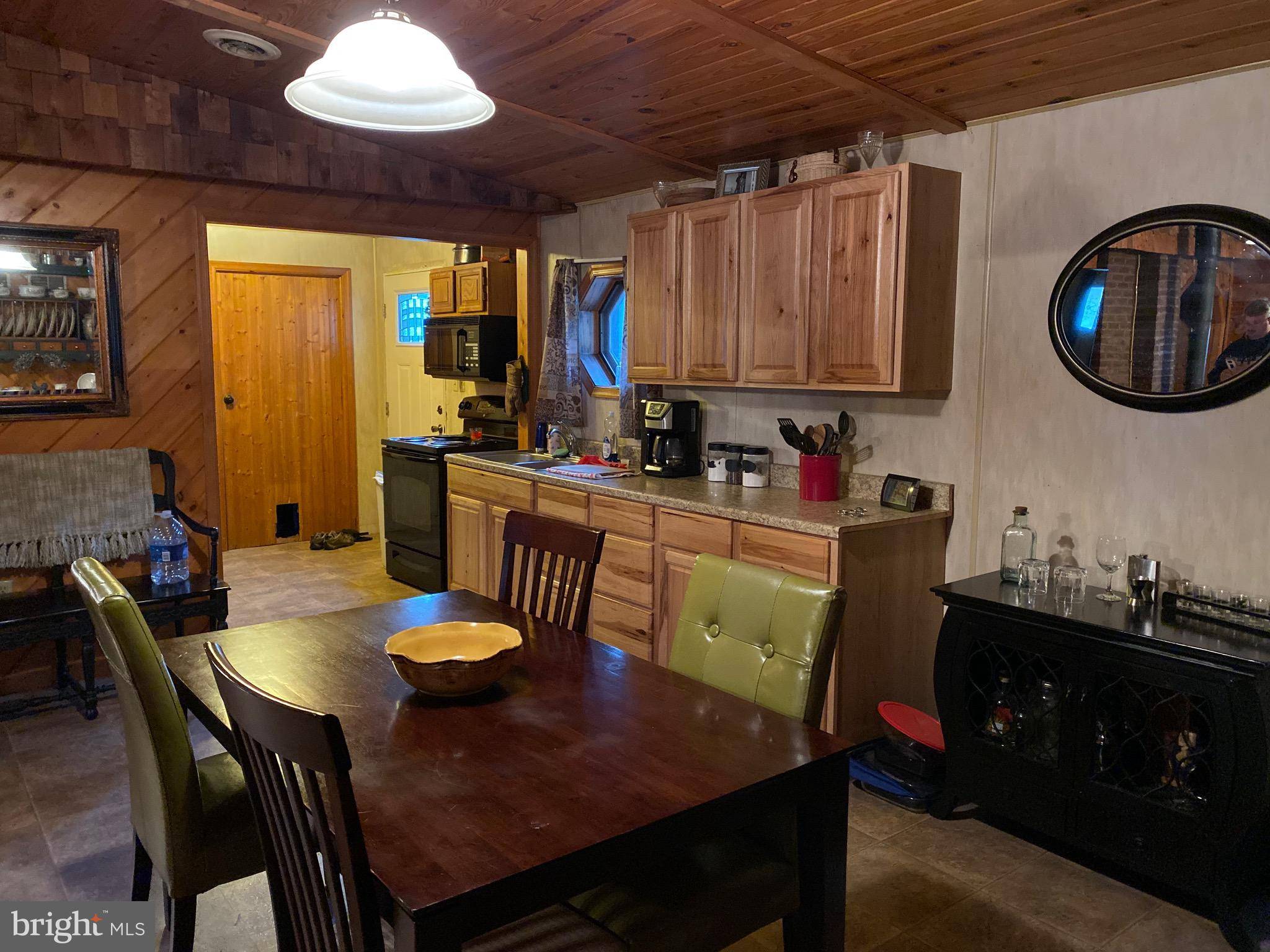 Berkeley Springs, WV 25411,24 GRAND VIEW TER