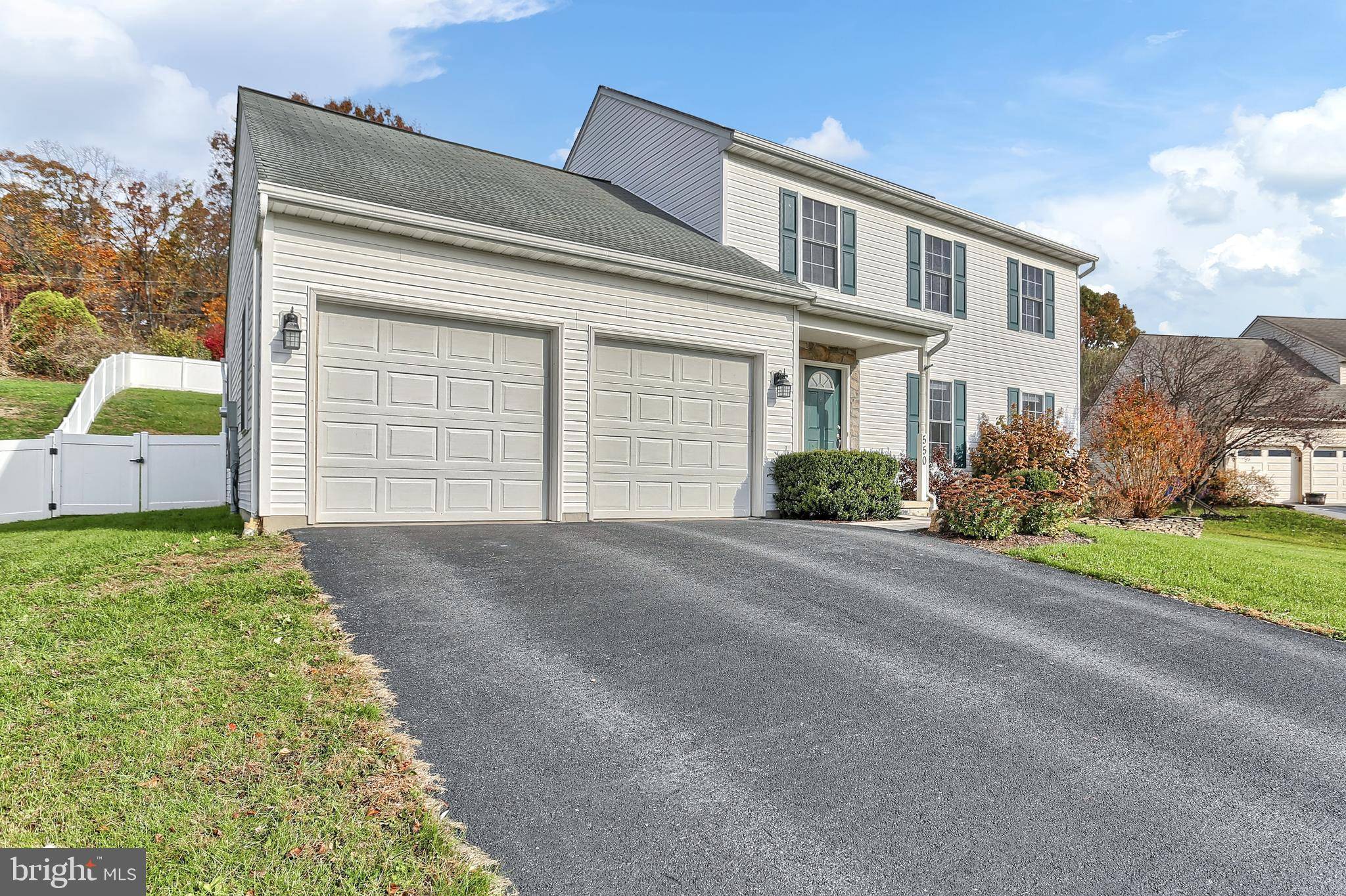 Mount Wolf, PA 17347,550 SILVER MAPLE CT