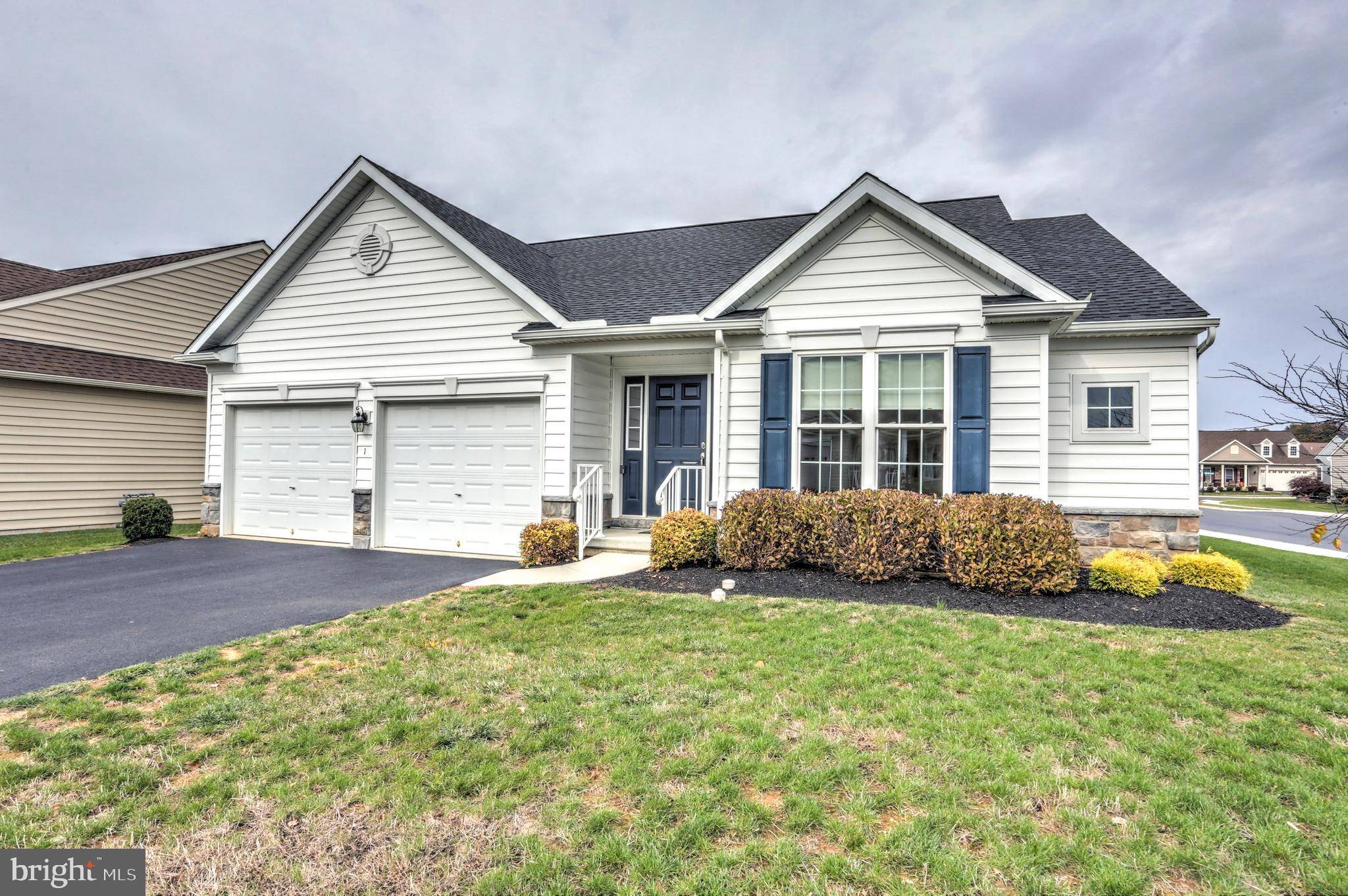 Gordonville, PA 17529,1 CREEKSIDE CT