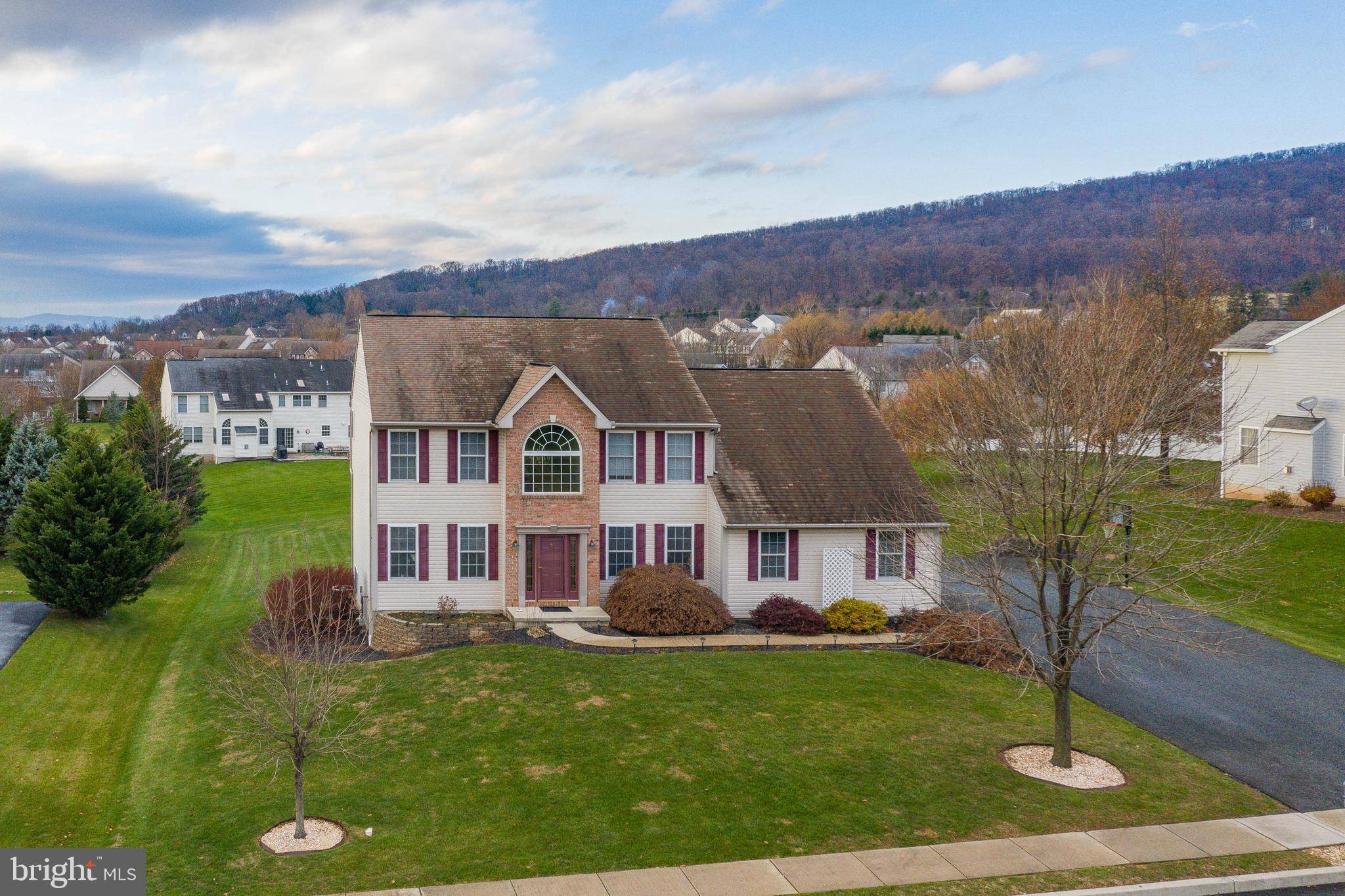 Douglassville, PA 19518,505 PLEASANT VIEW DR