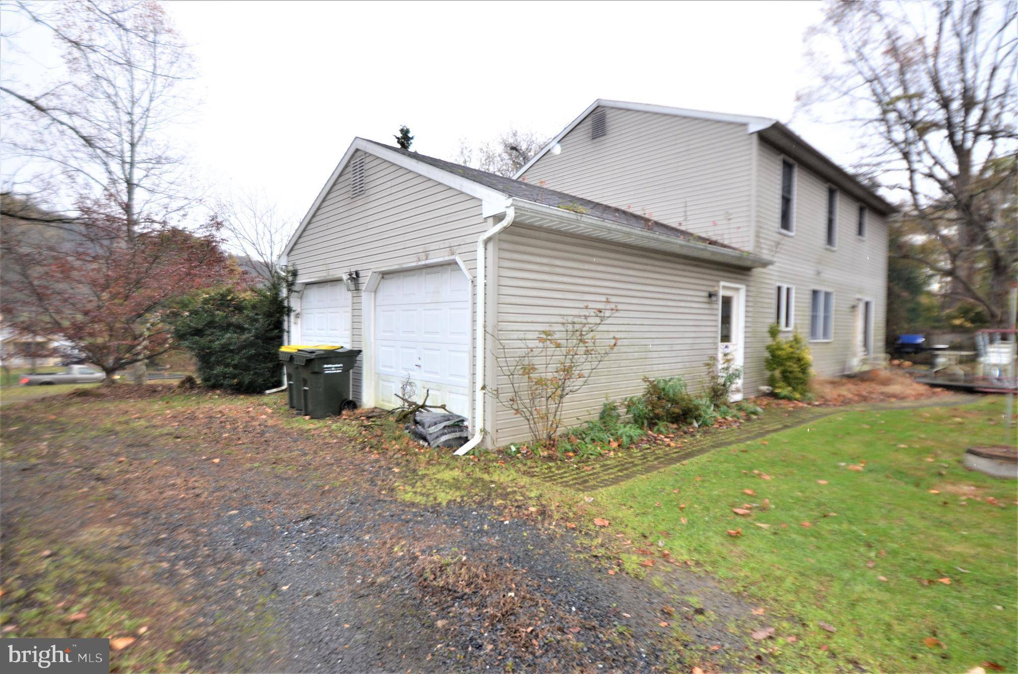 Hellertown, PA 18055,1973 LEITHSVILLE RD