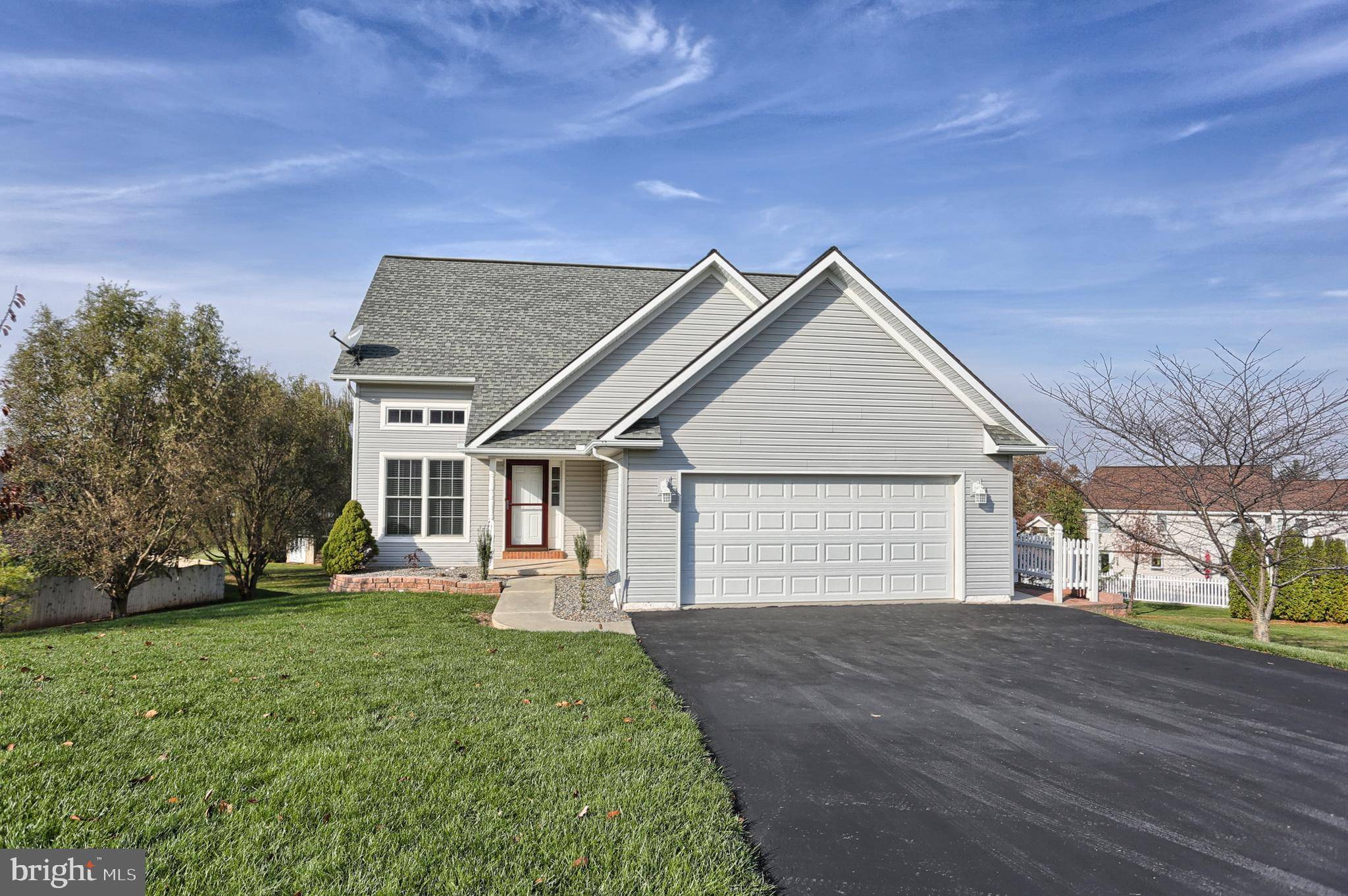 Palmyra, PA 17078,229 COACHMAN LN