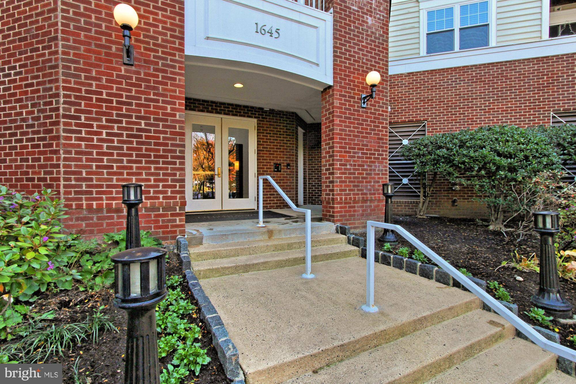 Mclean, VA 22102,1645 INTERNATIONAL DR #119